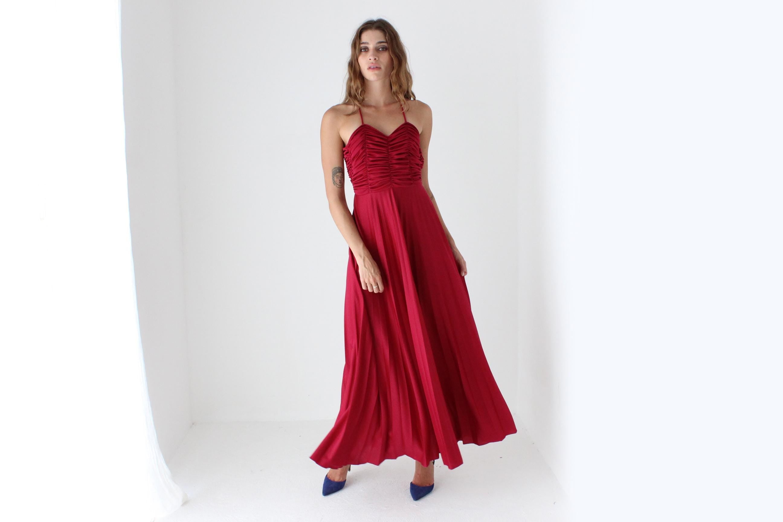 Stunning 70s Ruched Backless Jersey Gown