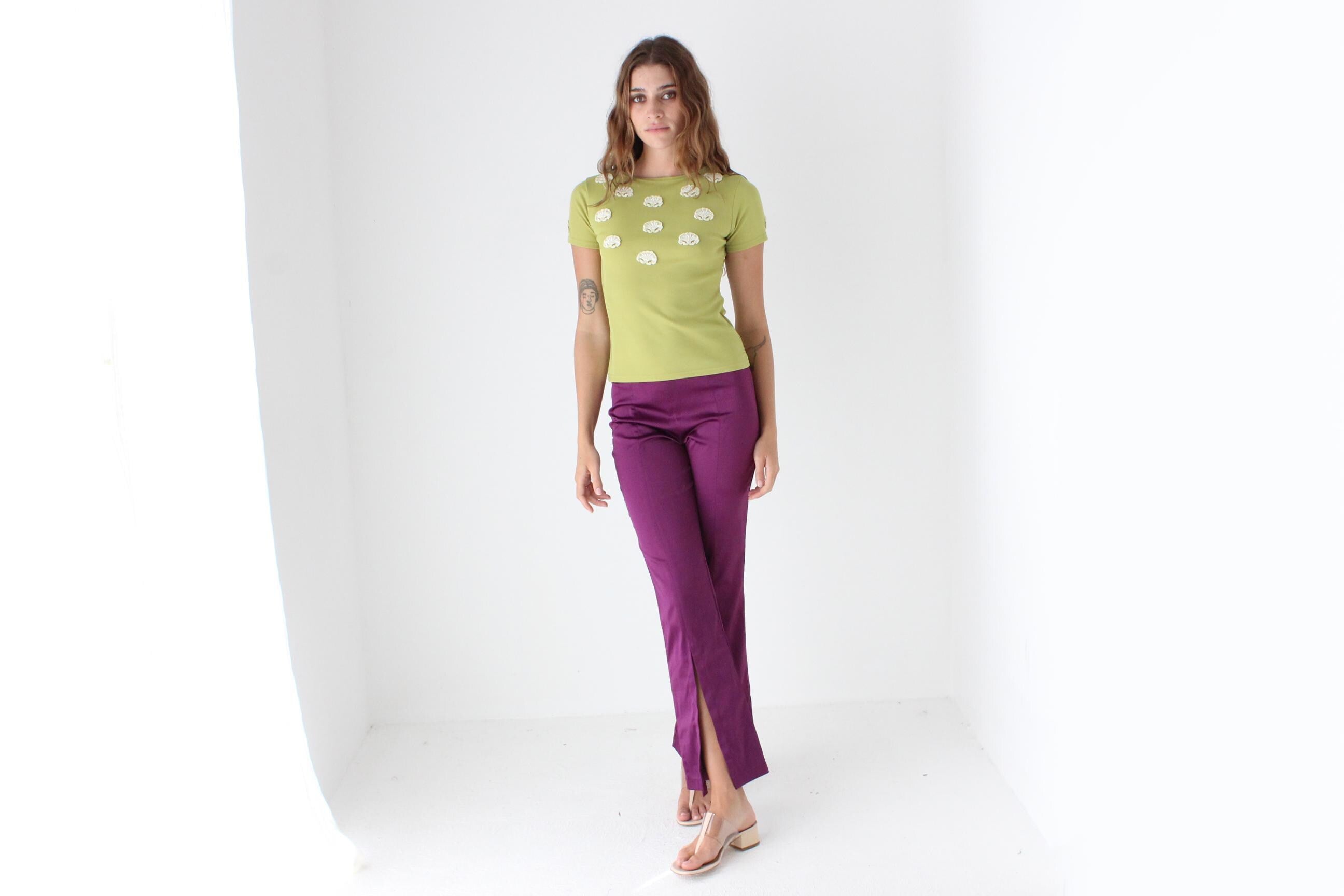 Cutest 80s Stretch Tee w/ Crochet Shells