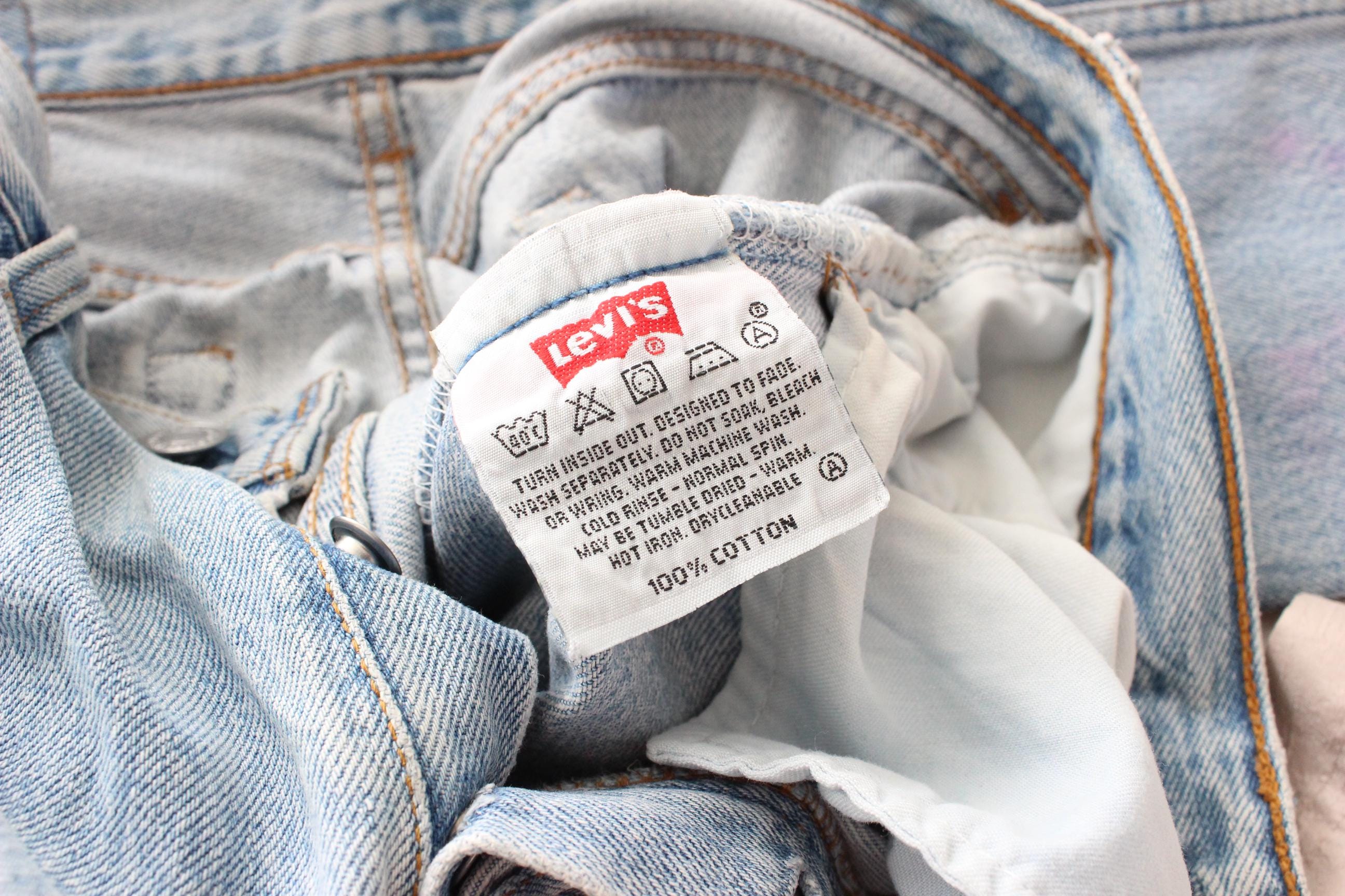 1997 LEVIS Stone Wash Cropped 501 Jeans