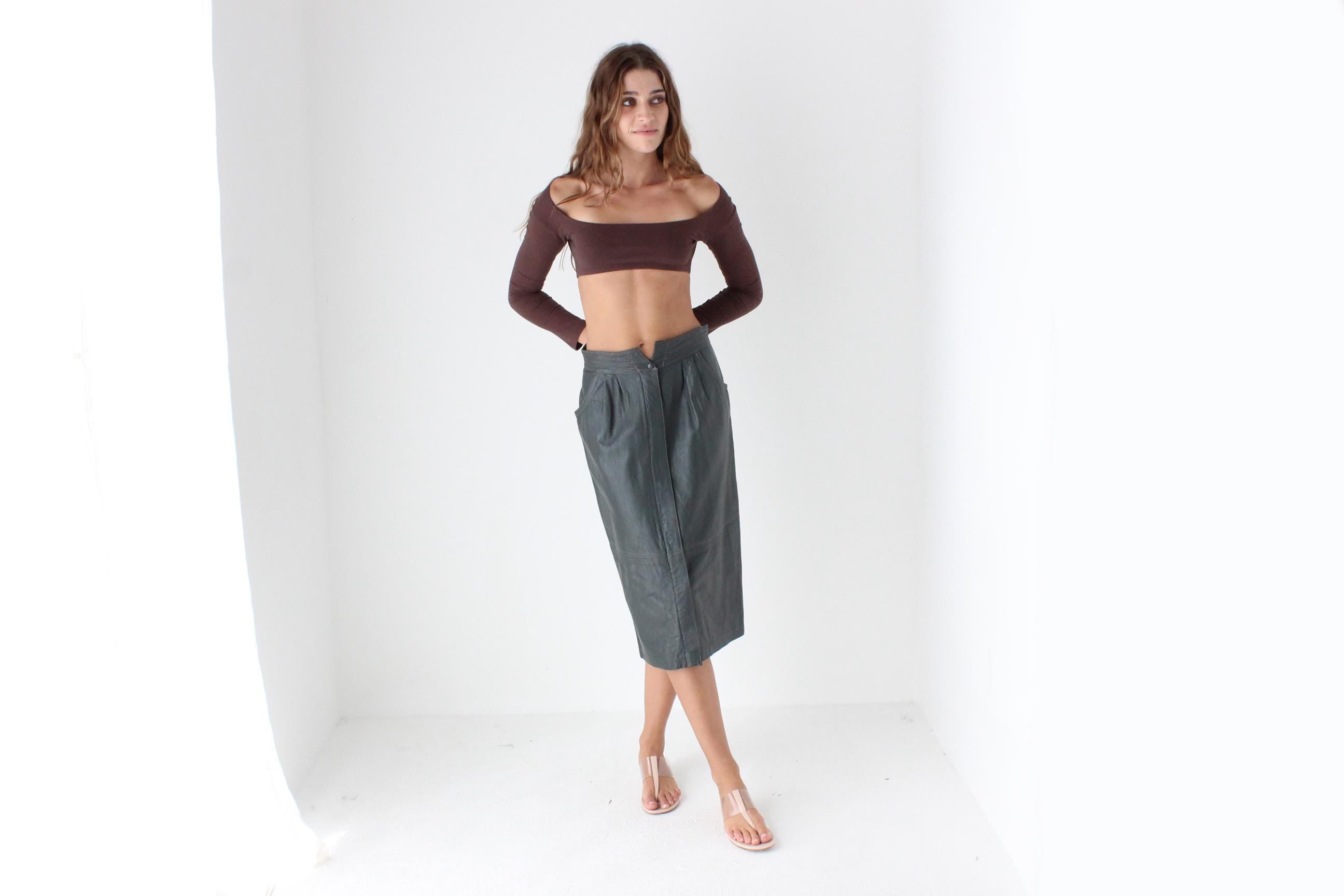 Chic 80s Pewter Grey Leather Skirt