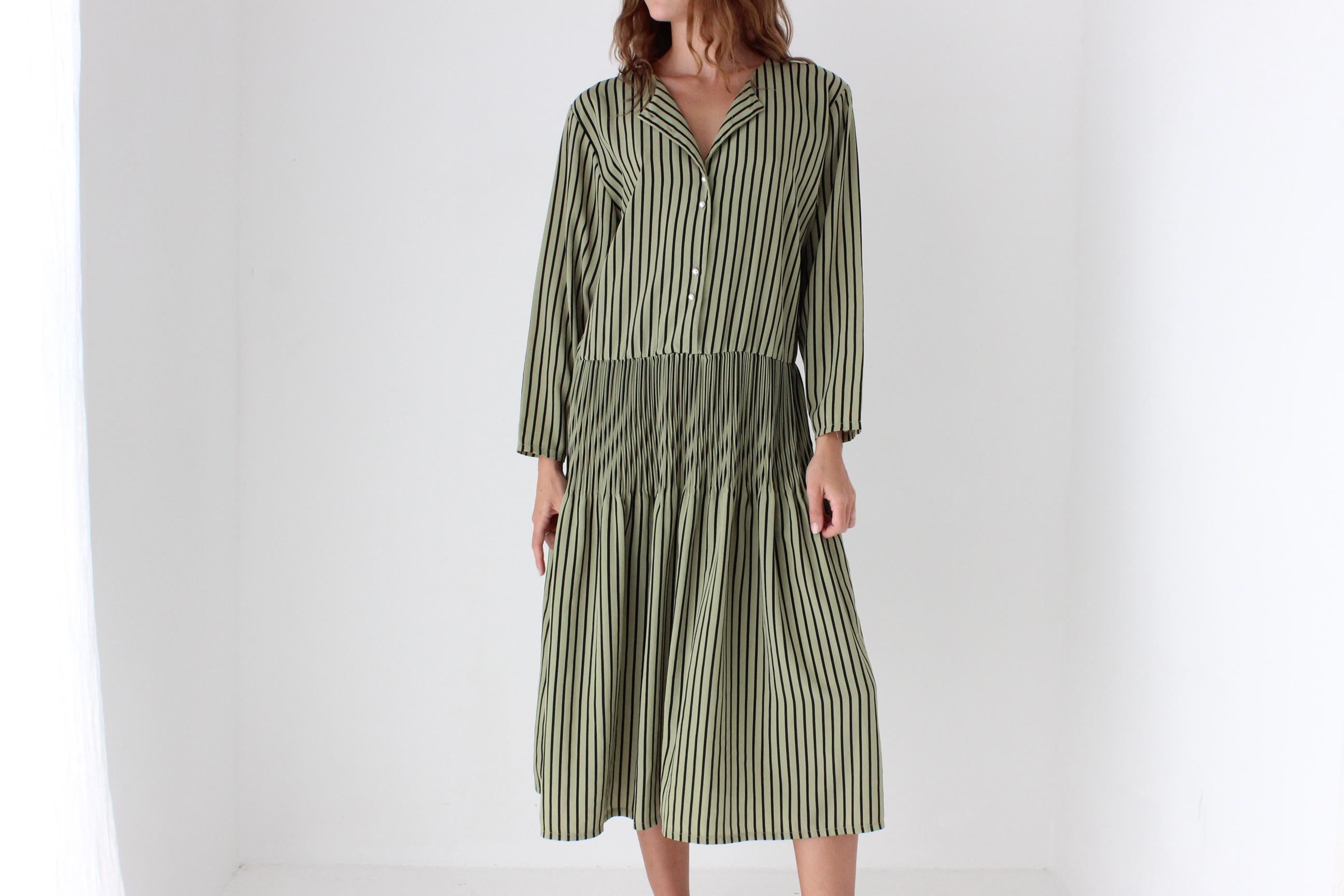 80s Australian Vintage Relaxed Striped Drop Waist Dress