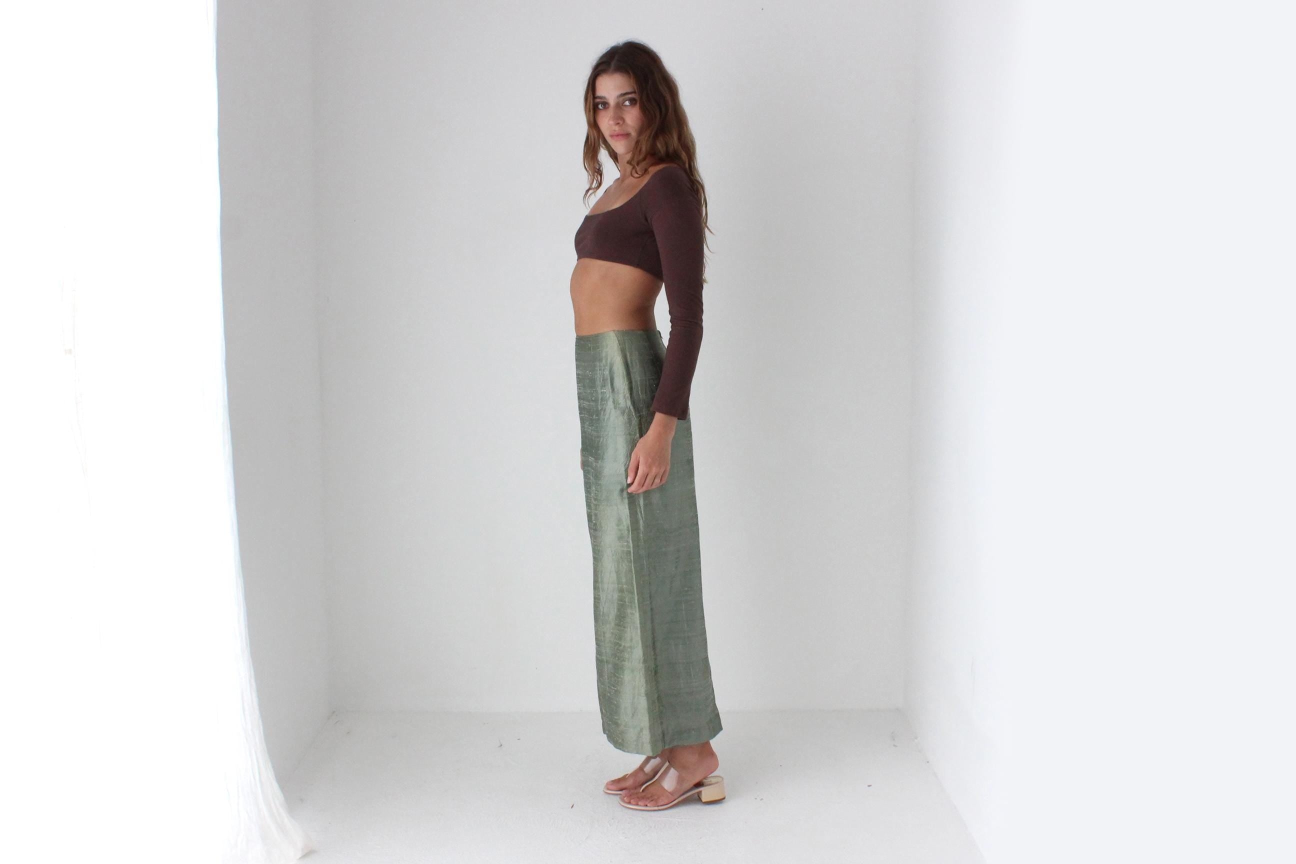 Gil Rodriguez 'El Tigre' Scoop Neck Crop