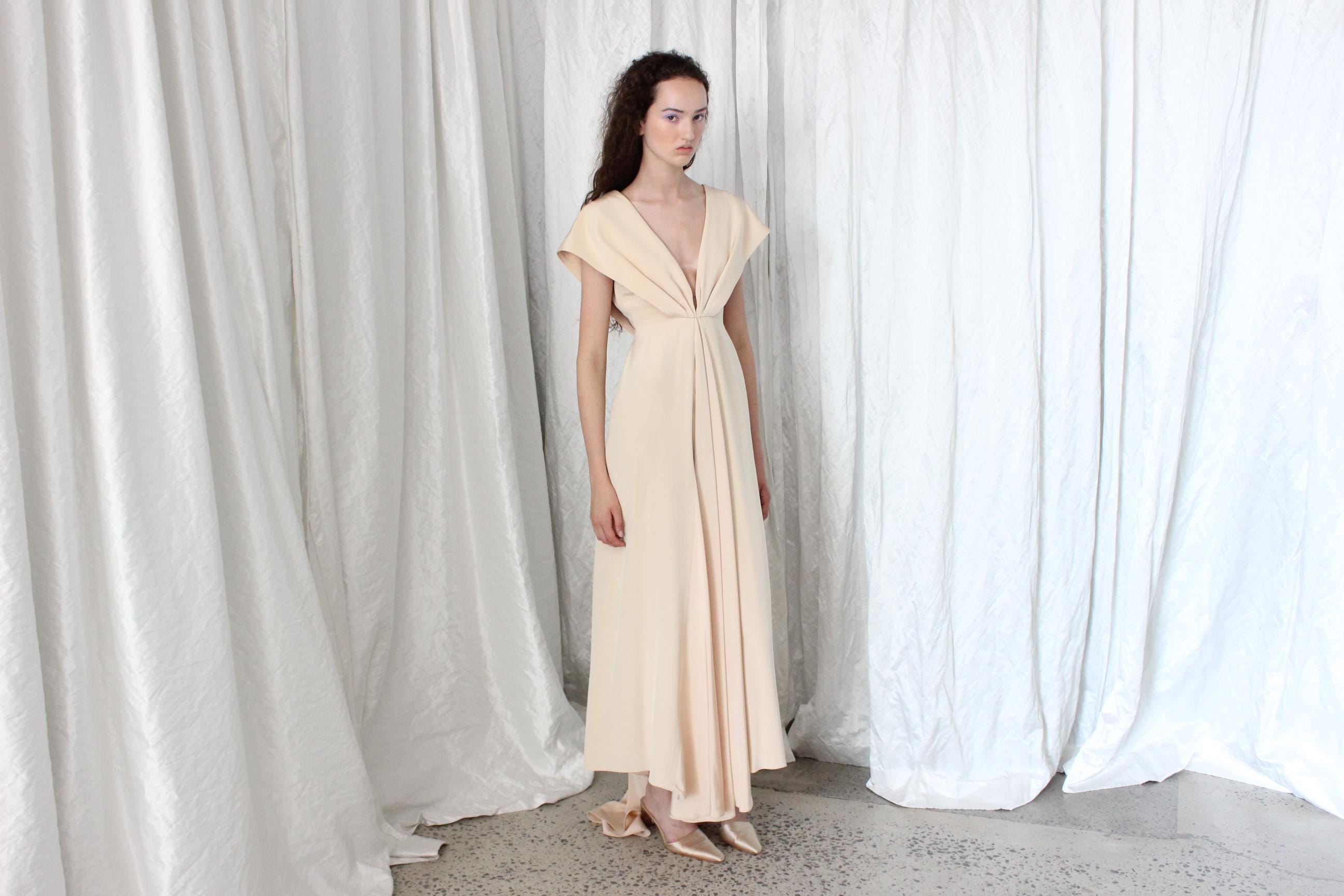 2000s New York Designer Sample Peach Silk Sculptural Gown