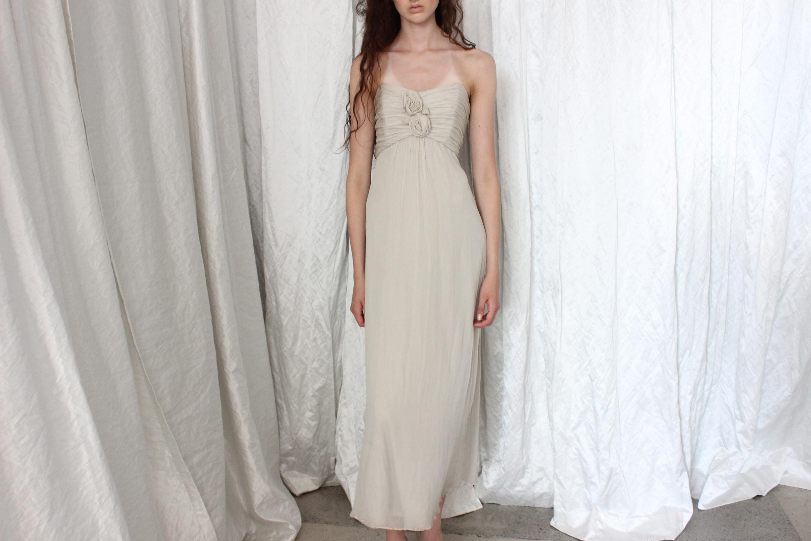 2011 Amsale Dove Grey Silk Georgette Strapless Column Dress