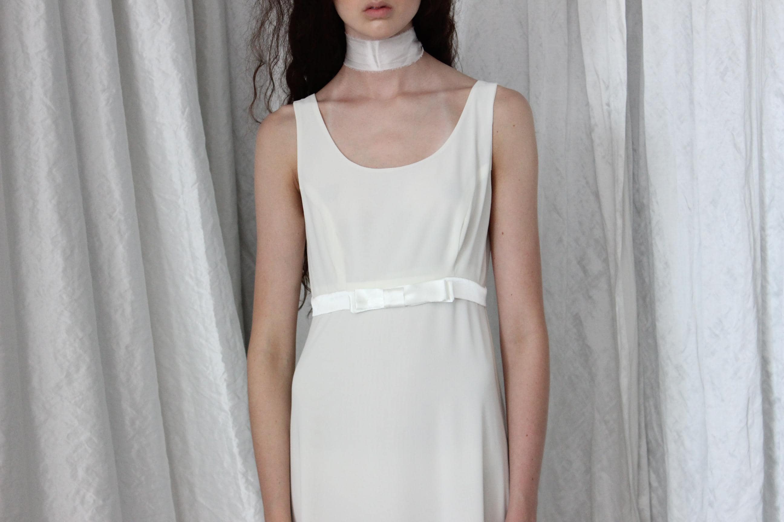 90s Dreamy Ivory Scoop Neck Empire Waist Wedding Dress