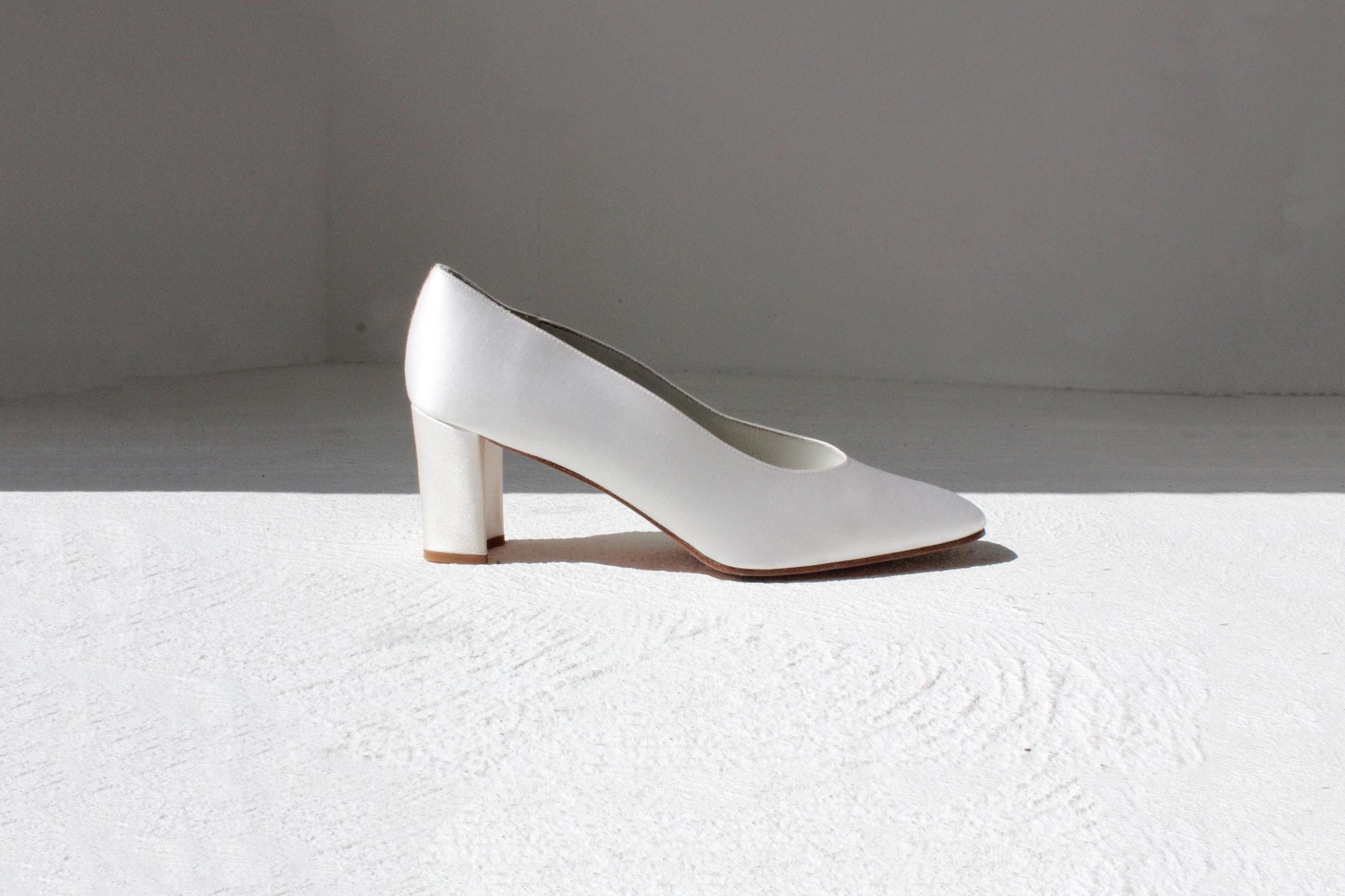 90s Stuart Weitzman Satin Heels - Euro 41