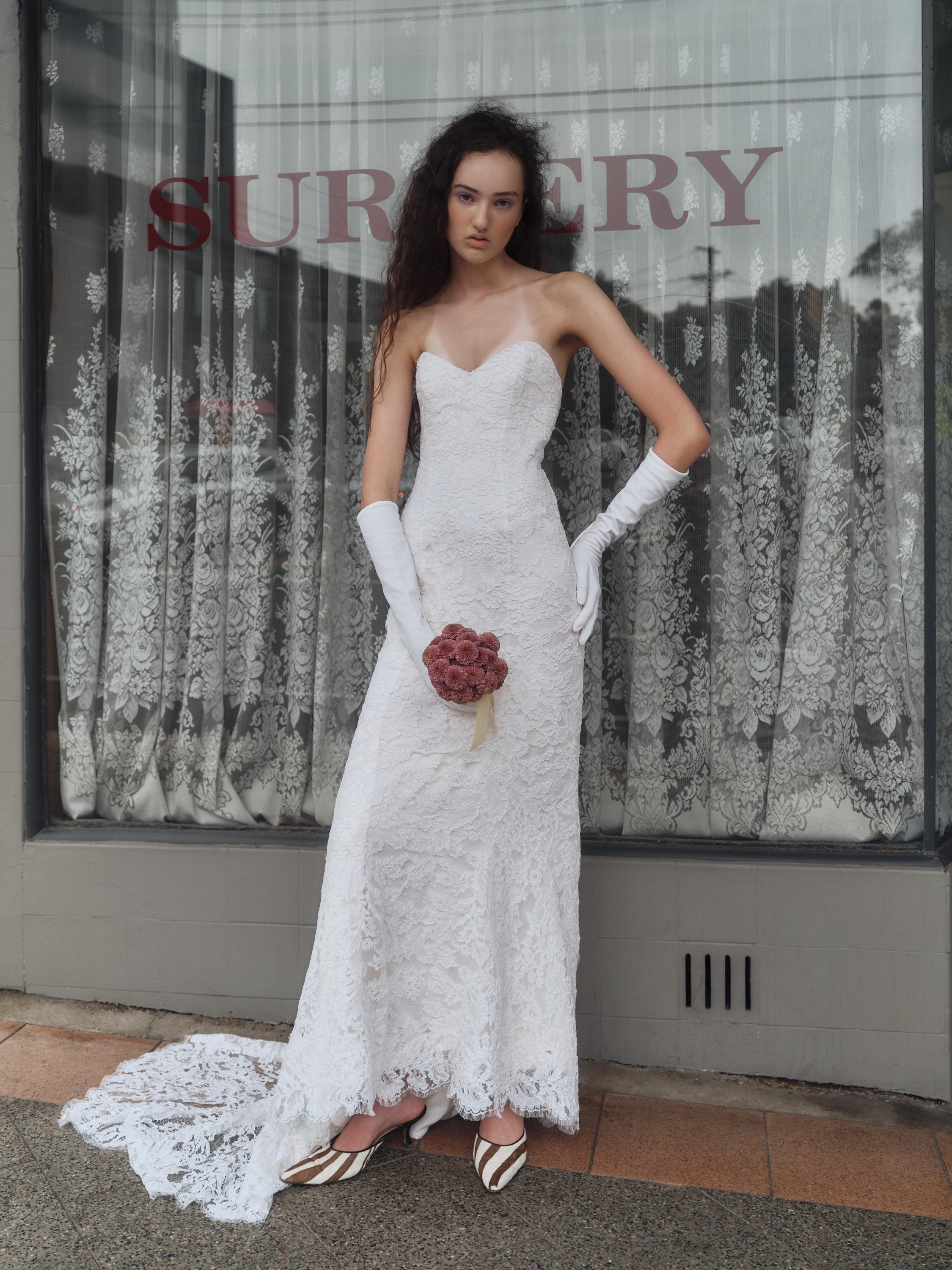 2000s Anna Maier Bridal Couture Lace Gown