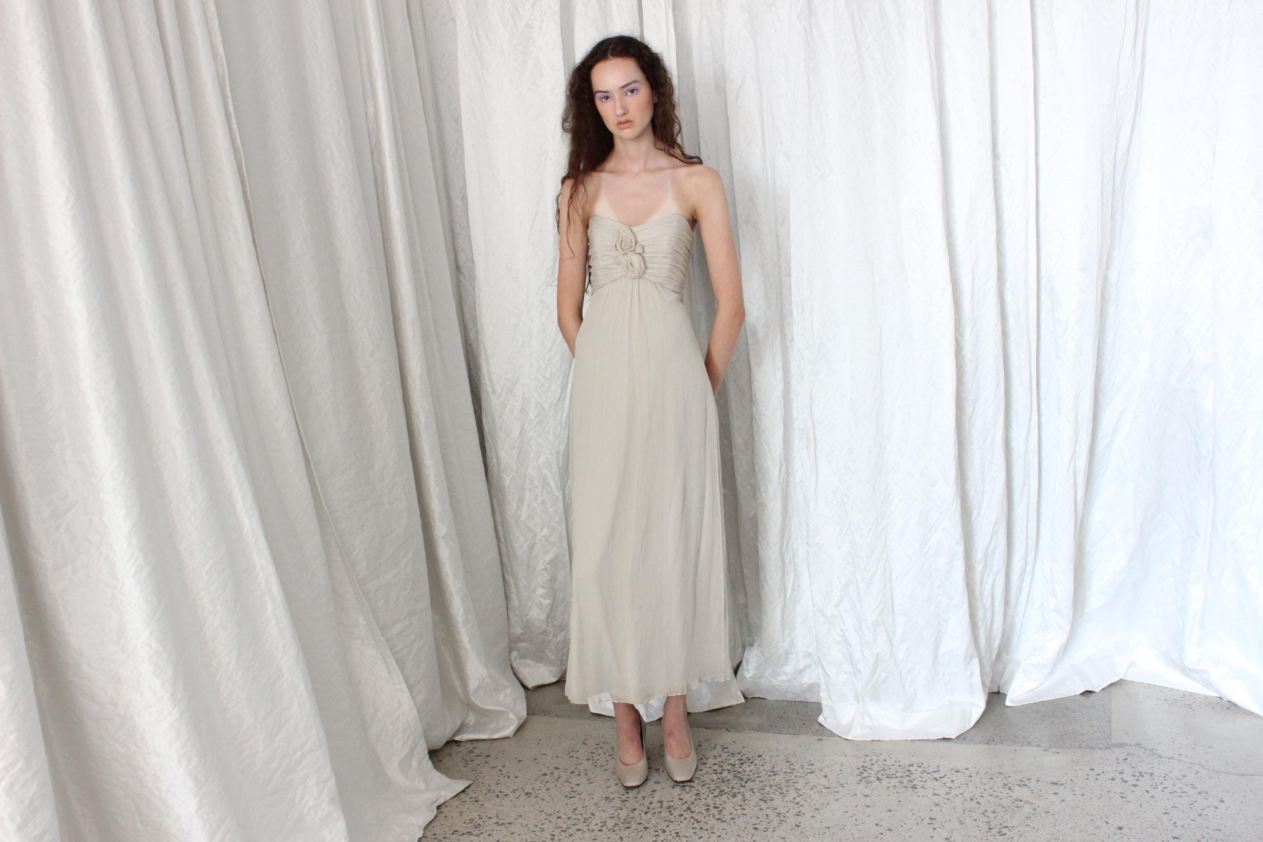 2011 Amsale Dove Grey Silk Georgette Strapless Column Dress