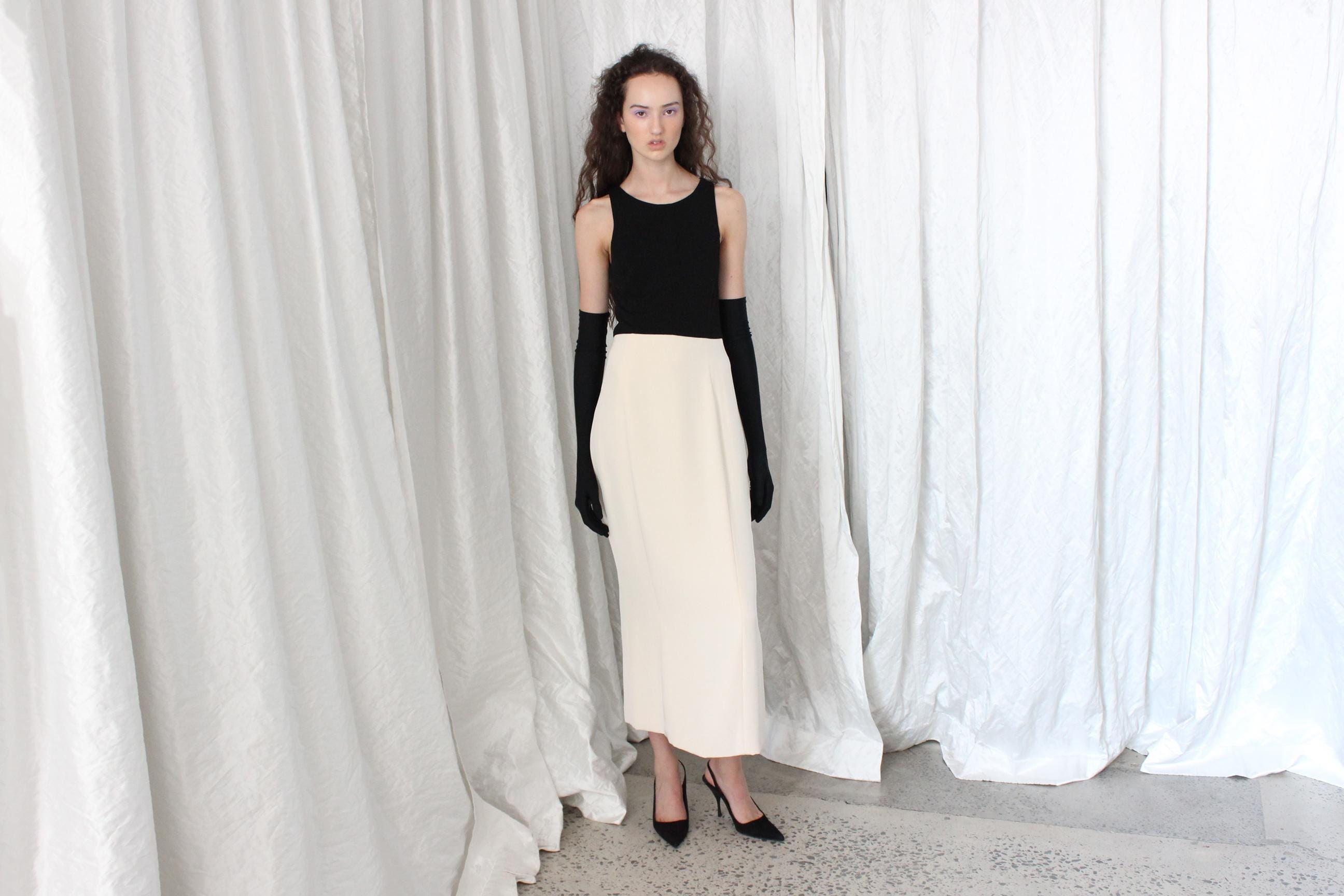 90s VERA WANG Black & Cream Silk Bateau Neck Column Dress