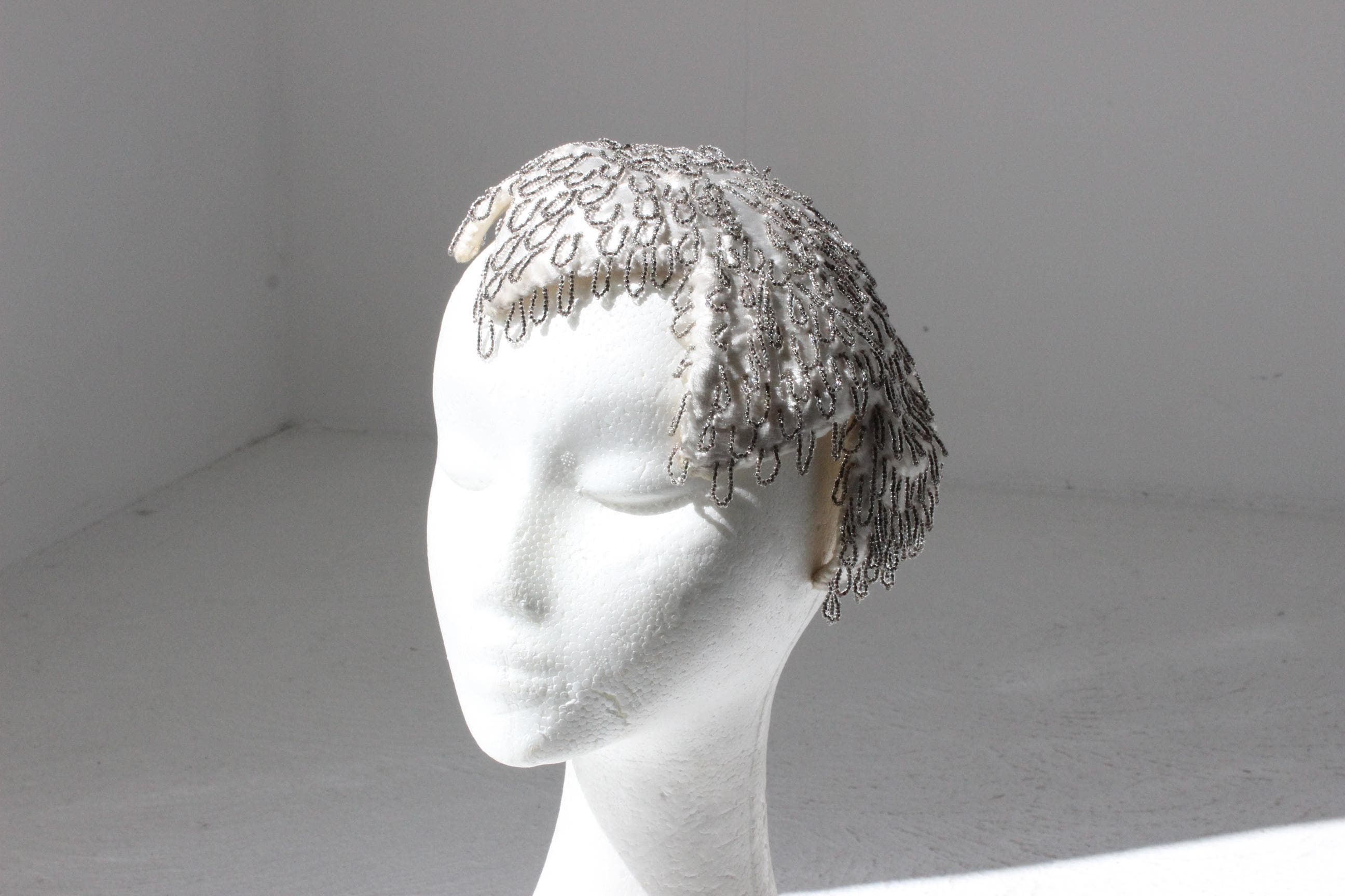 1930s Art Nouveau Juliet Cap