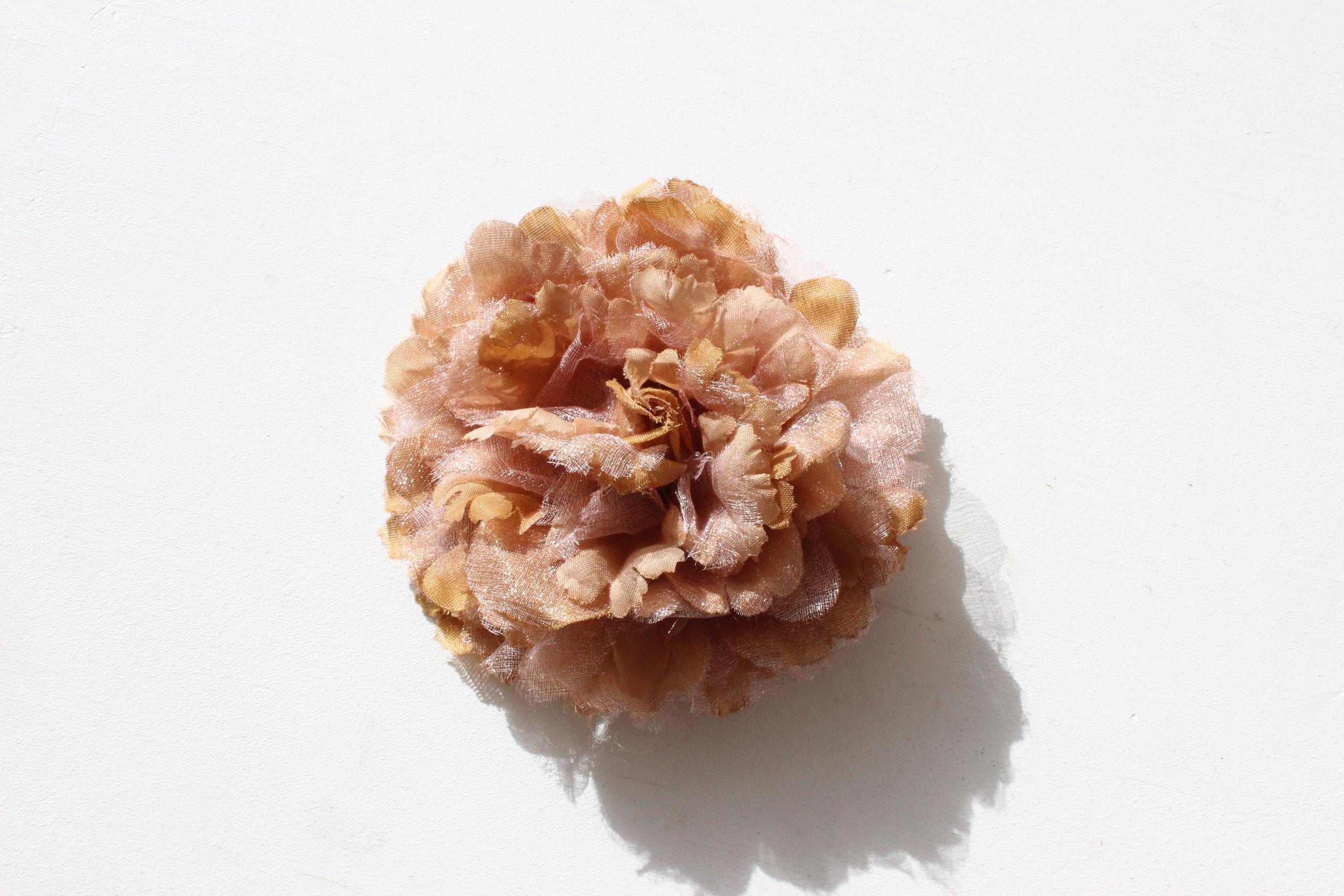 Vintage 90s Flower Brooch