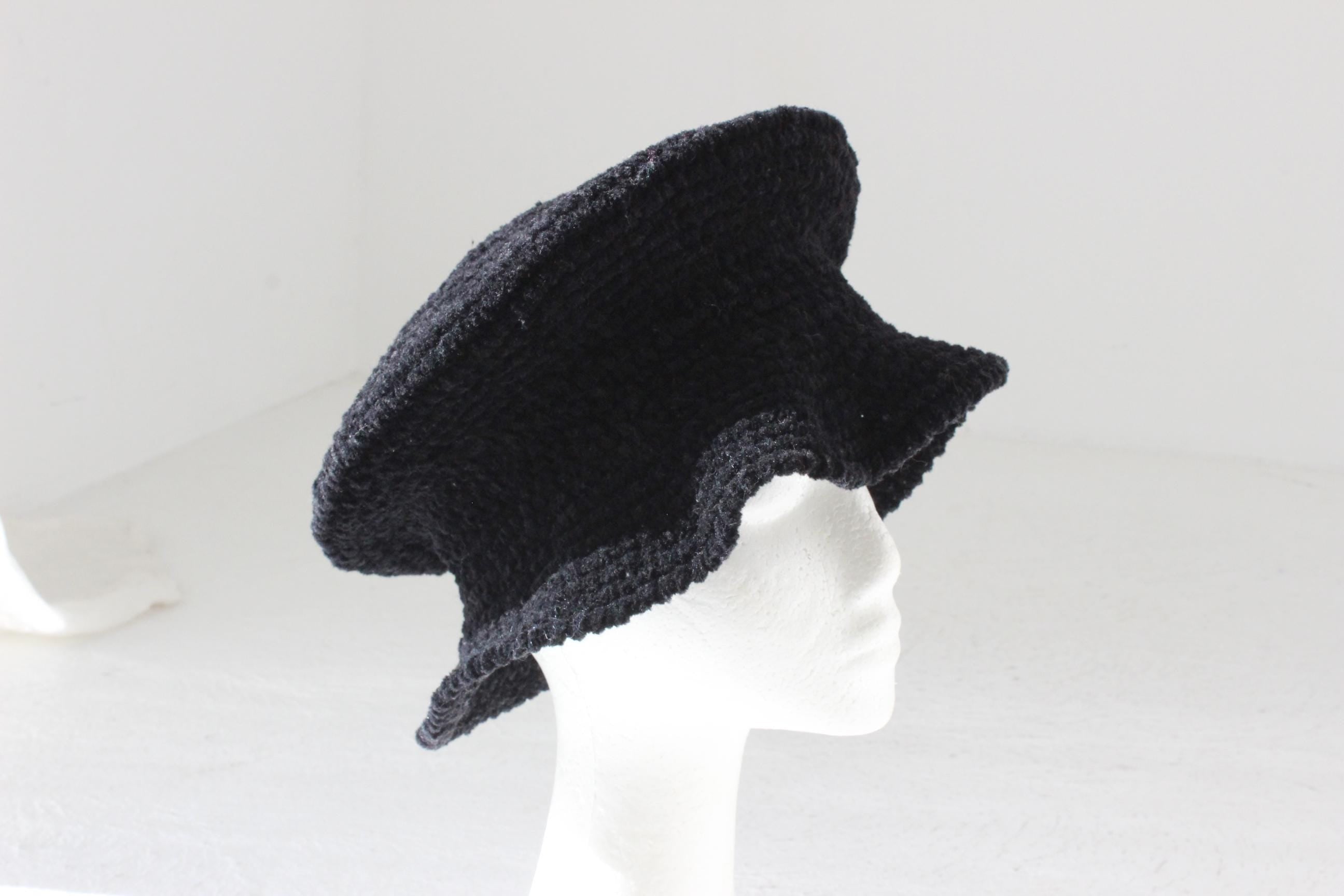 90s Textured Knit Exaggerated Bucket Hat