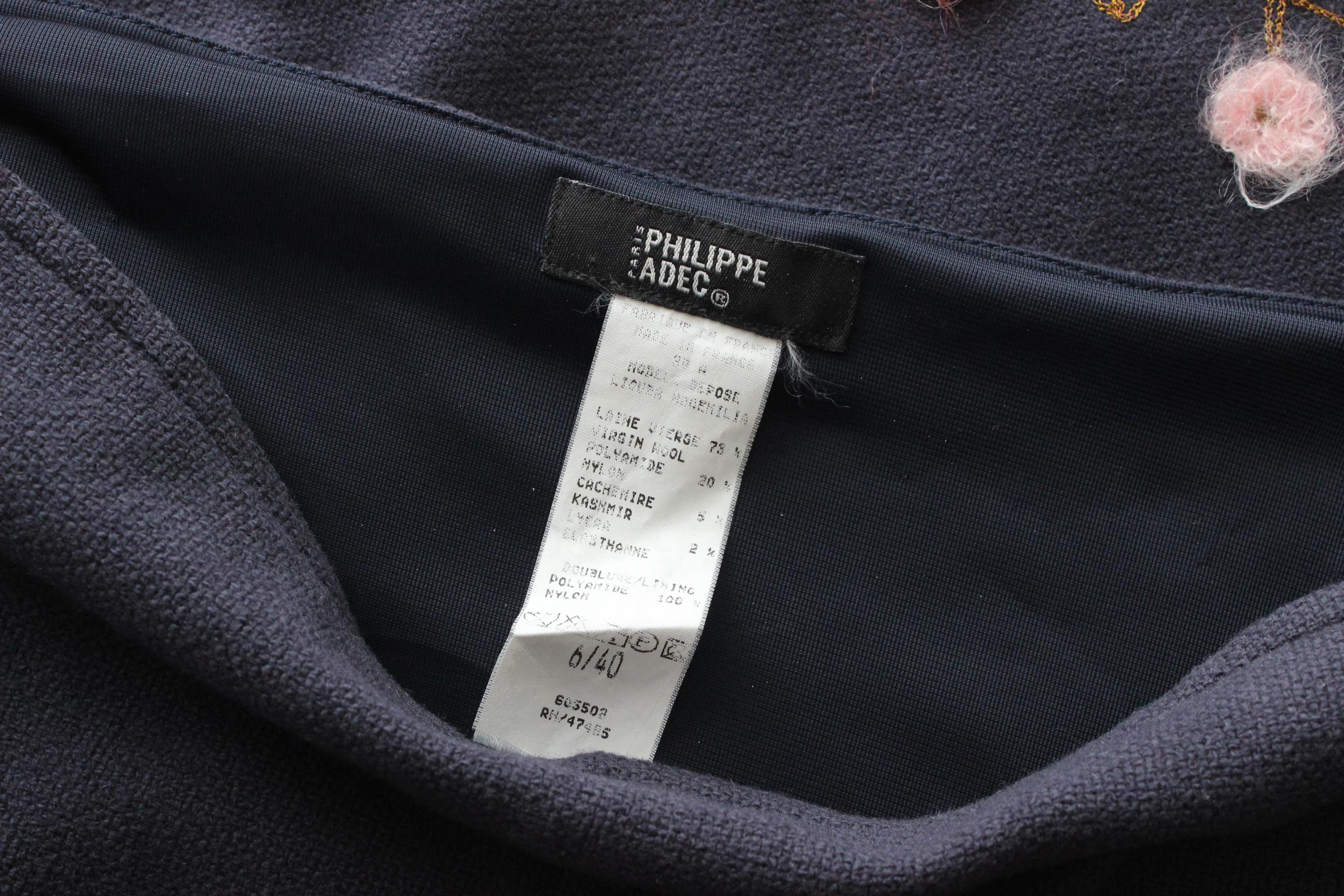 90s French Vintage Cashmere Knee Length Skirt w/ Little Knit Flowers