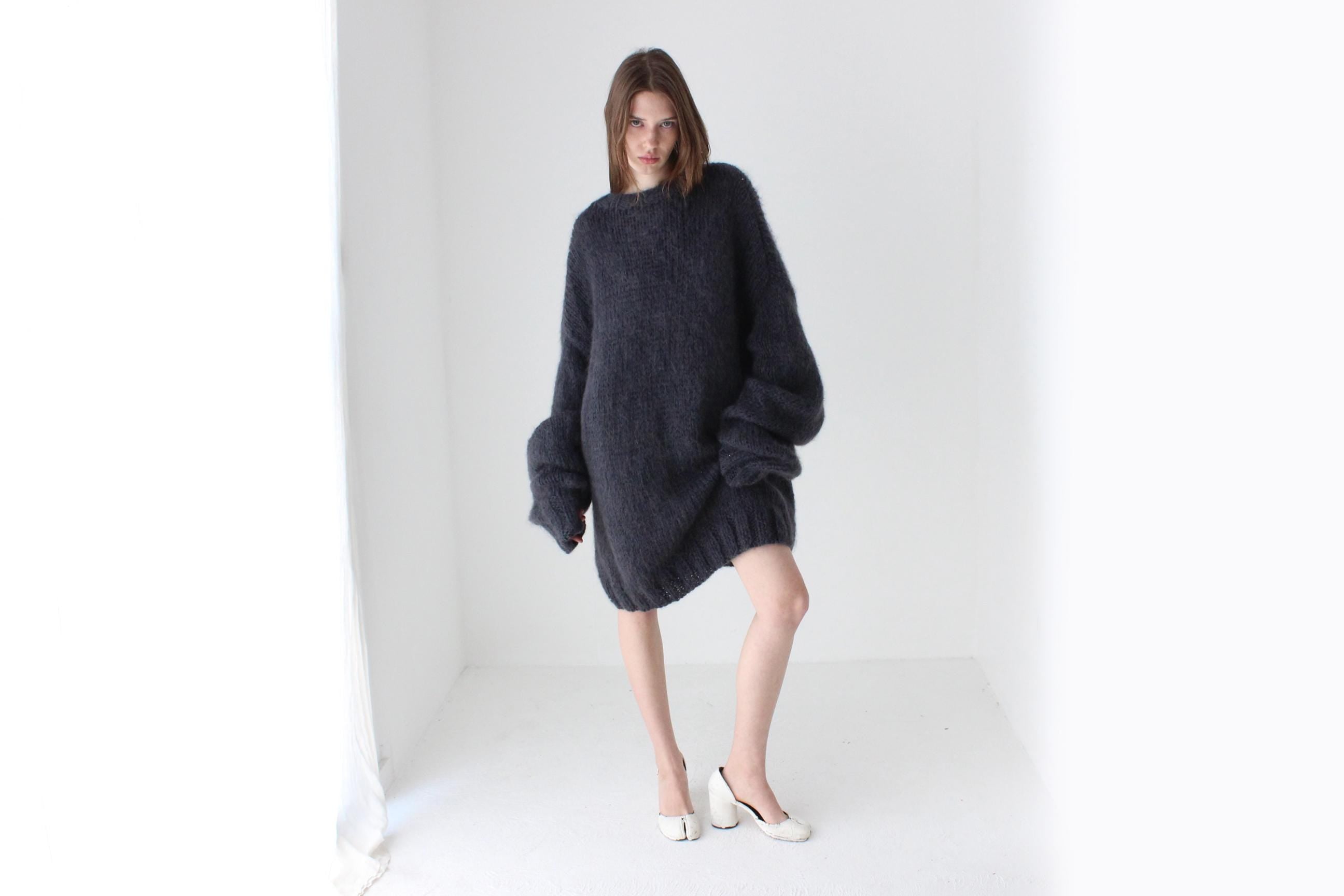 Hand Knit Wool Charcoal Grey Oversized Unisex Sweater w/ Detachable Collar / Hood