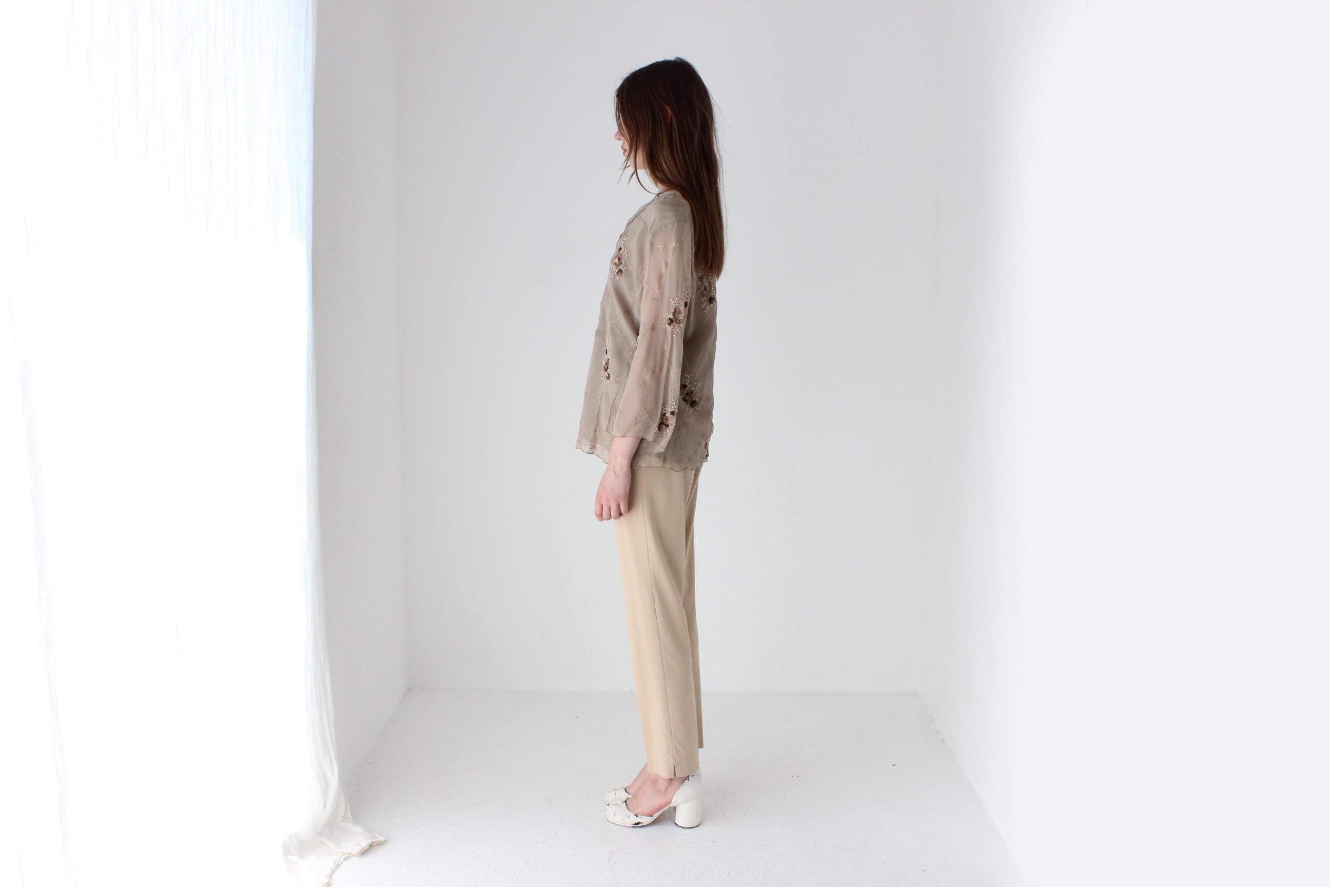 Chic 90s Neutral Beige Straight Cut Trousers