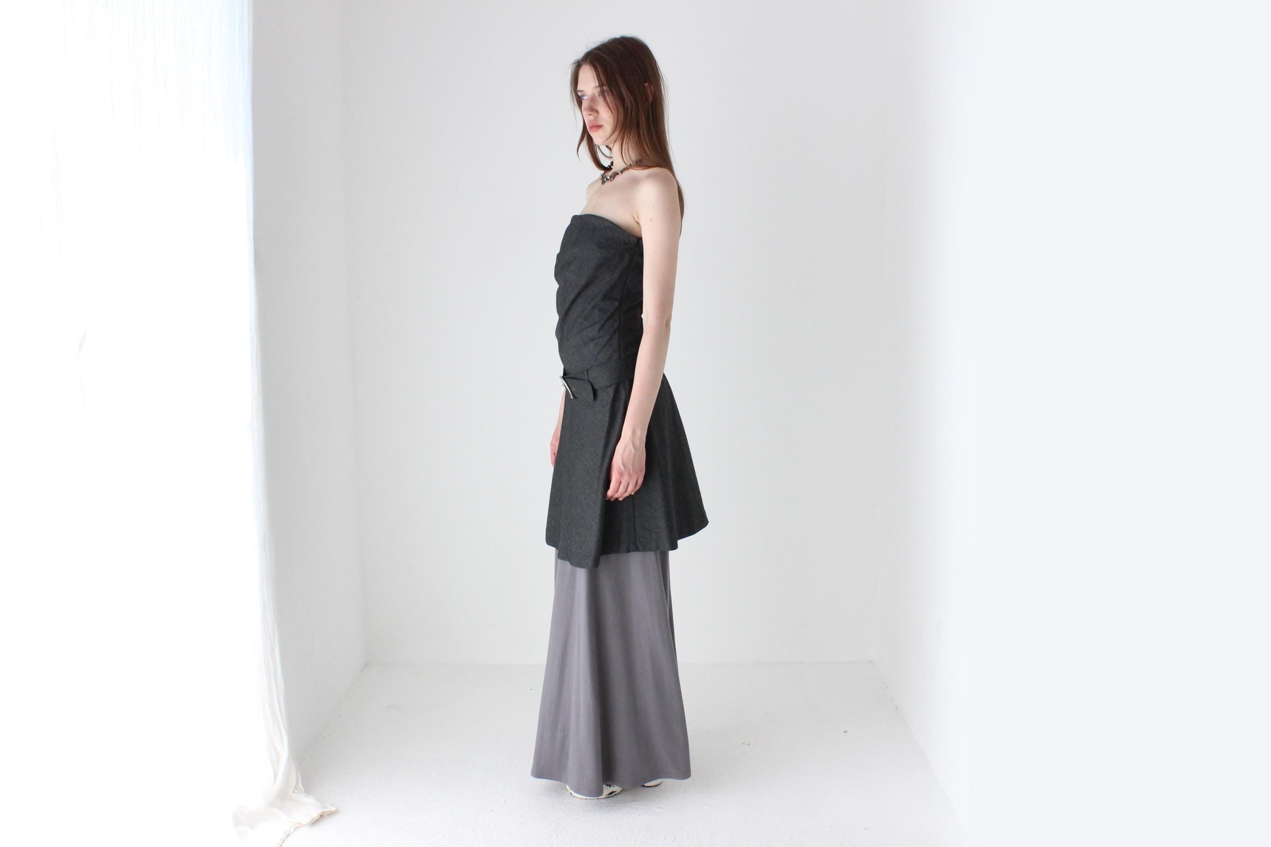 90s European 'Madrilena' Grey Woven Strapless Belted Mini