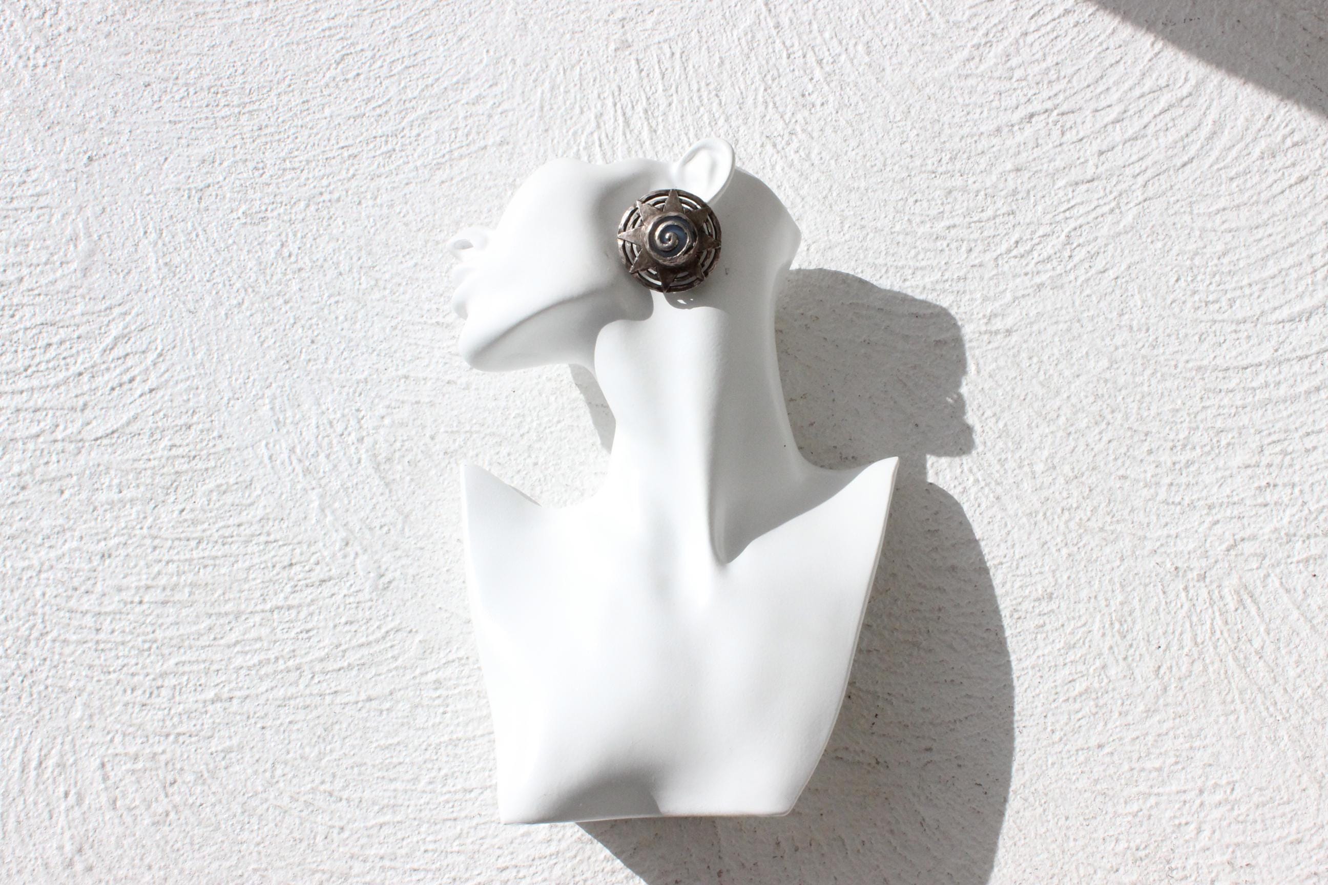 80s Hammered Silver Swirly Sun Clip Ons