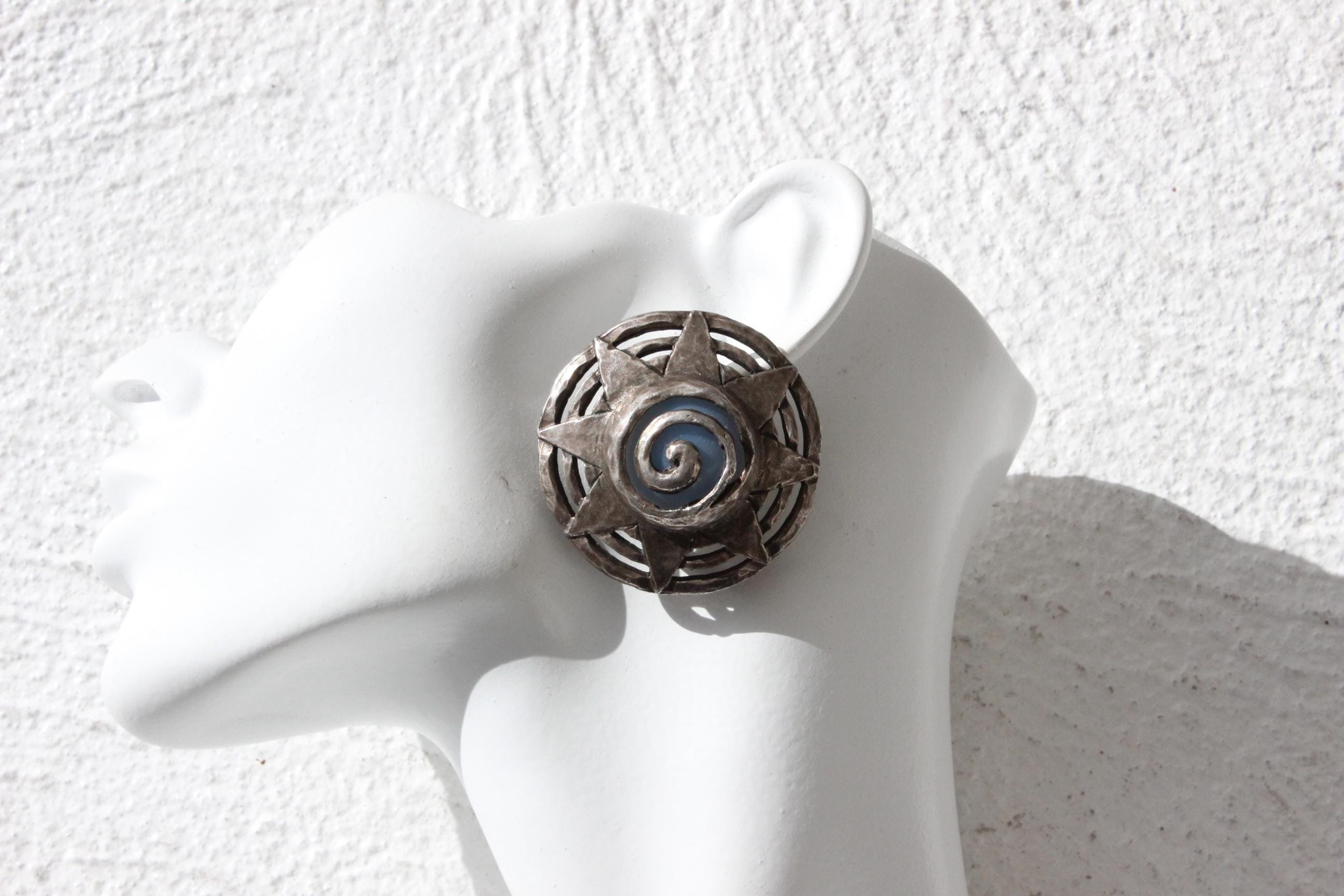 80s Hammered Silver Swirly Sun Clip Ons