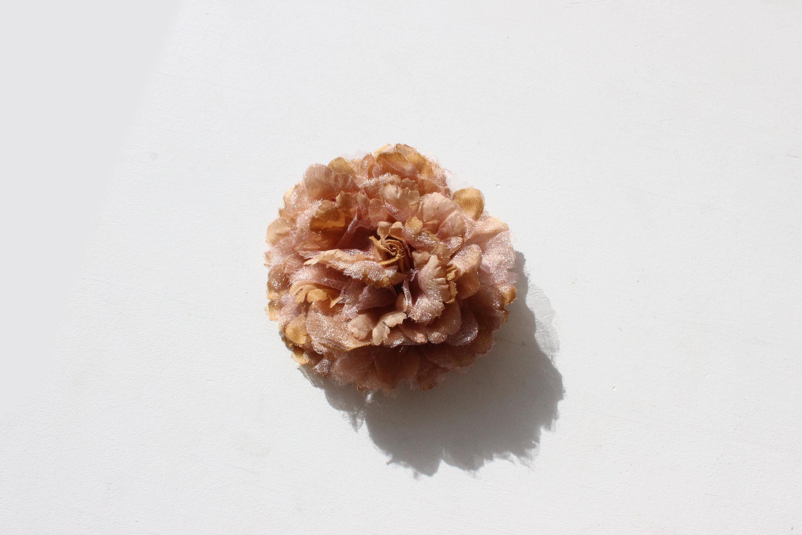Vintage 90s Flower Brooch