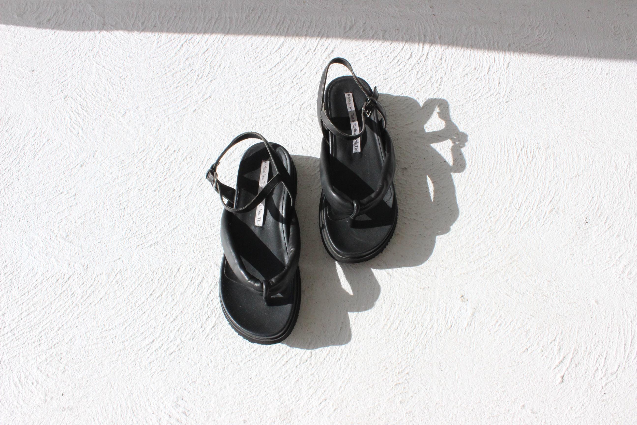 Radical Yes Puffy Black Leather Sandals ~ Euro 39