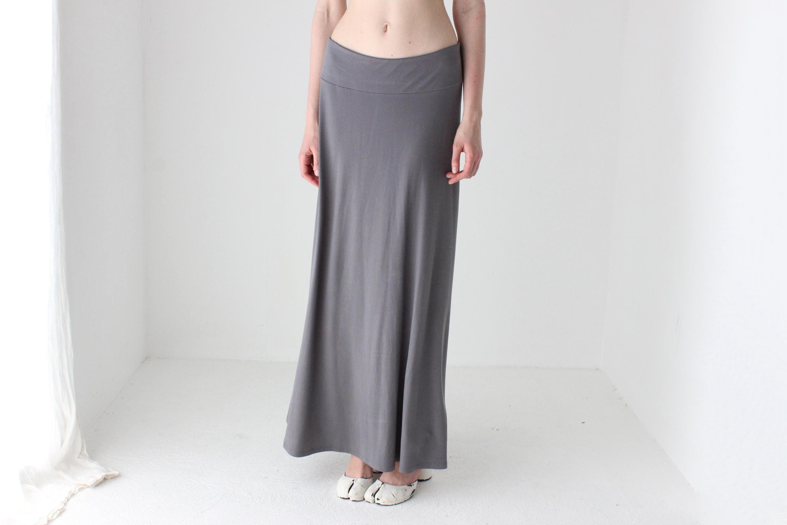 90s Minimal Slinky Stretch Grey Maxi Skirt