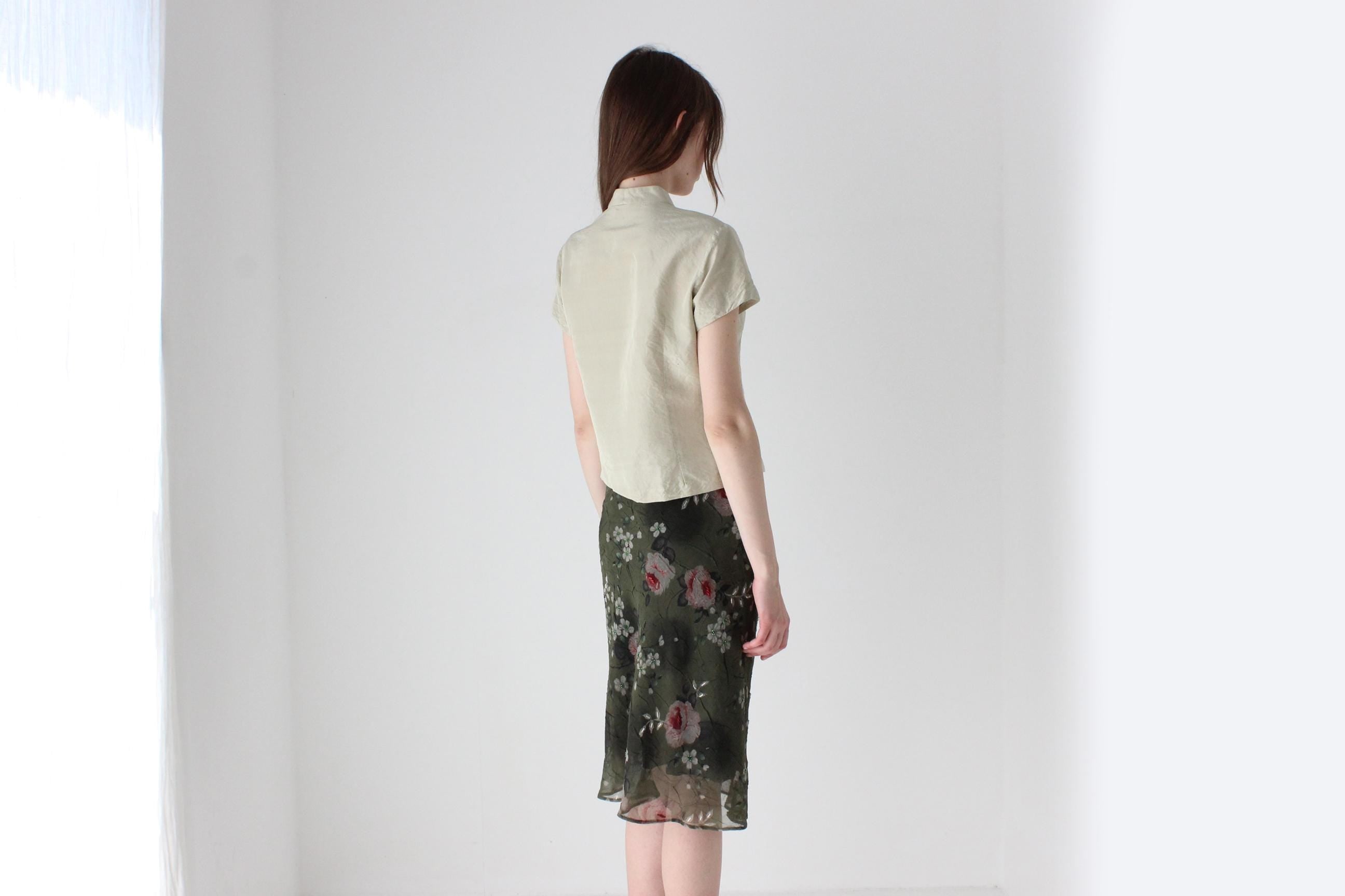 90s Arty Rose Print Knee Length Skirt by 'Miss Cool'