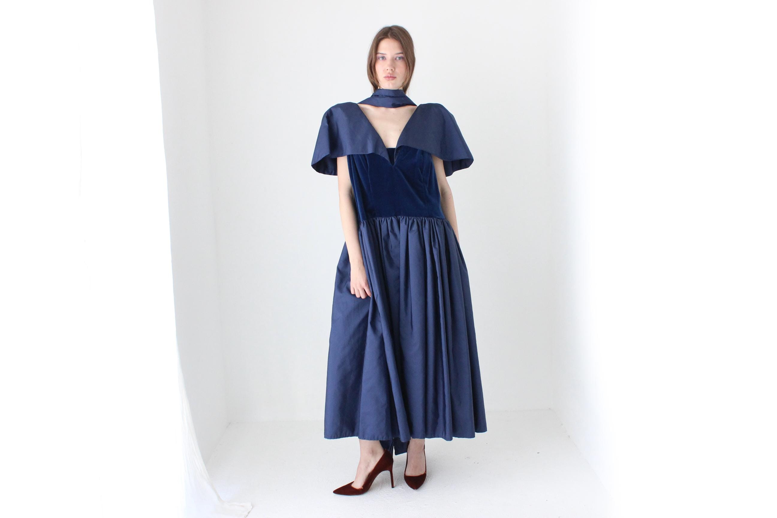 80s Structured Taffeta & Velvet Voluminous Opera Dress