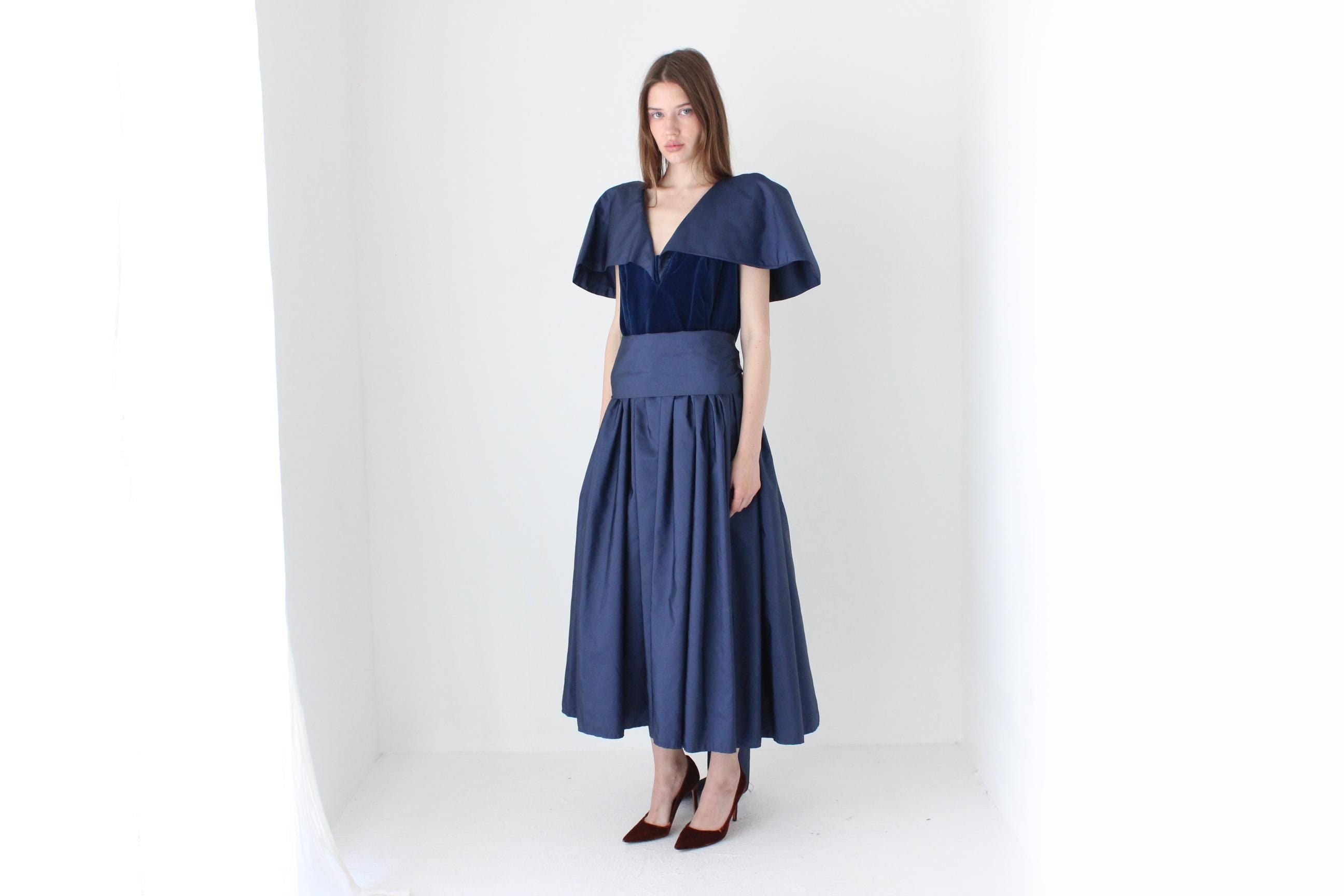 80s Structured Taffeta & Velvet Voluminous Opera Dress