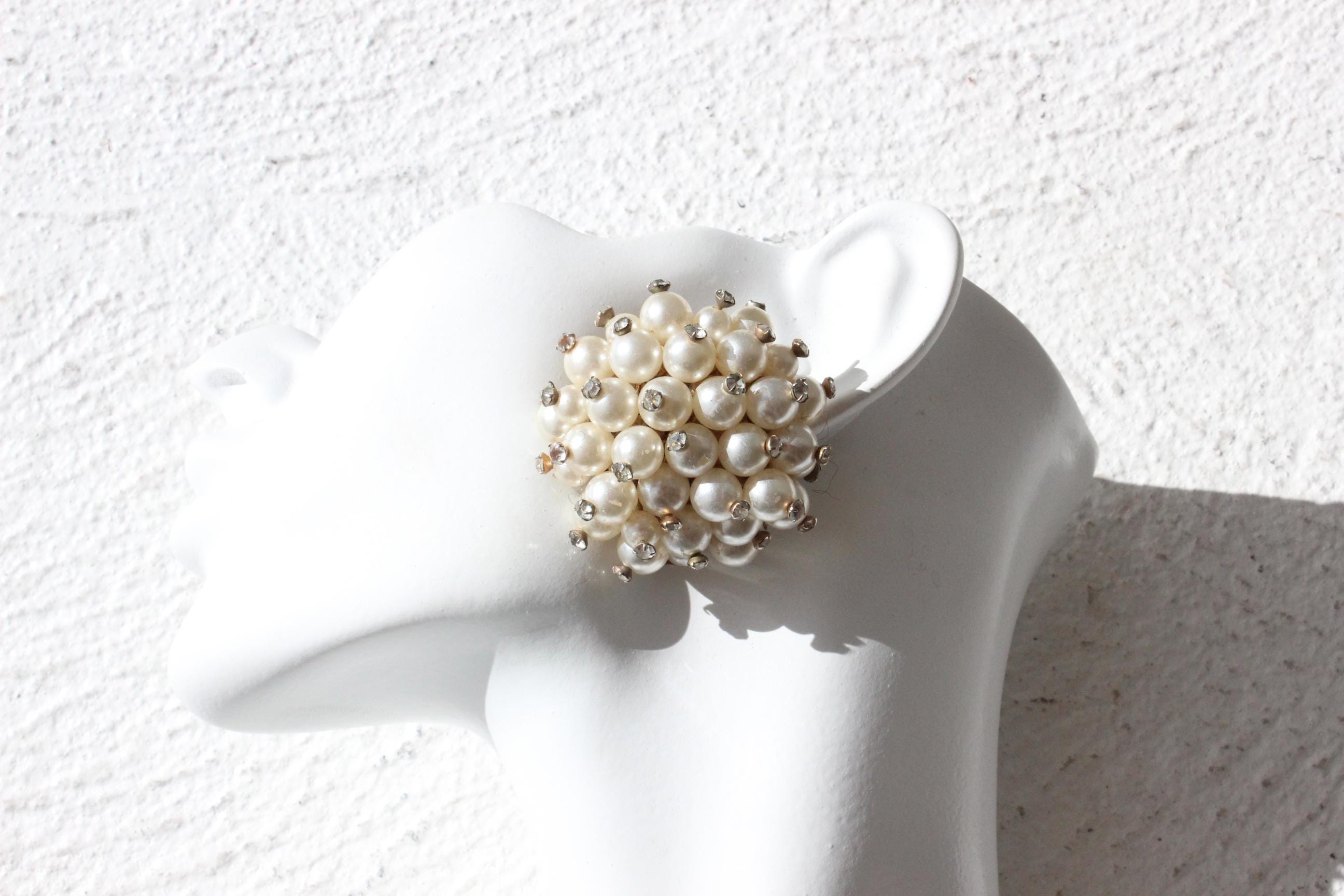 Glam 60s Pearl Cluster Clip Ons