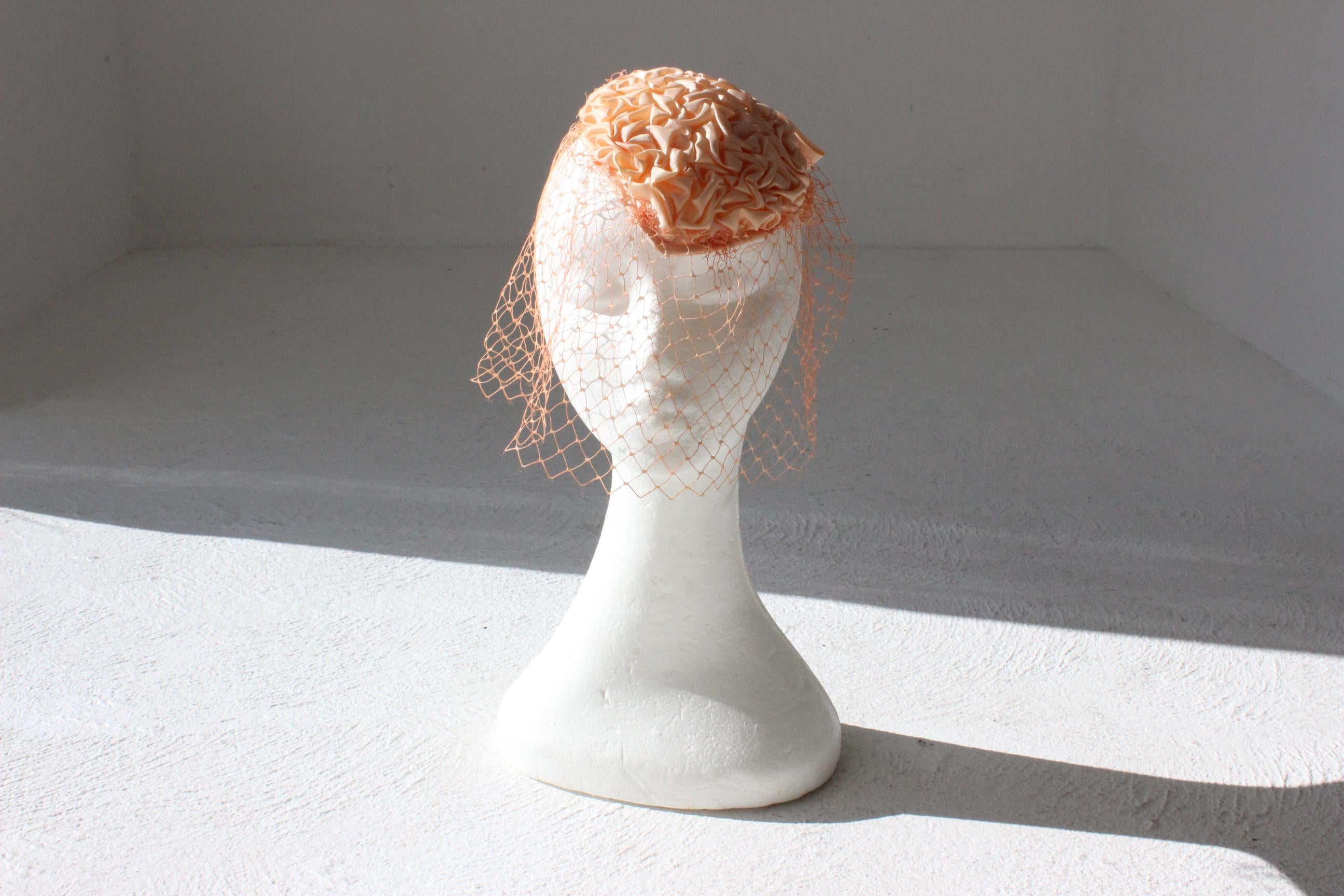 80s Peach Textural Fascinator w/ Veil