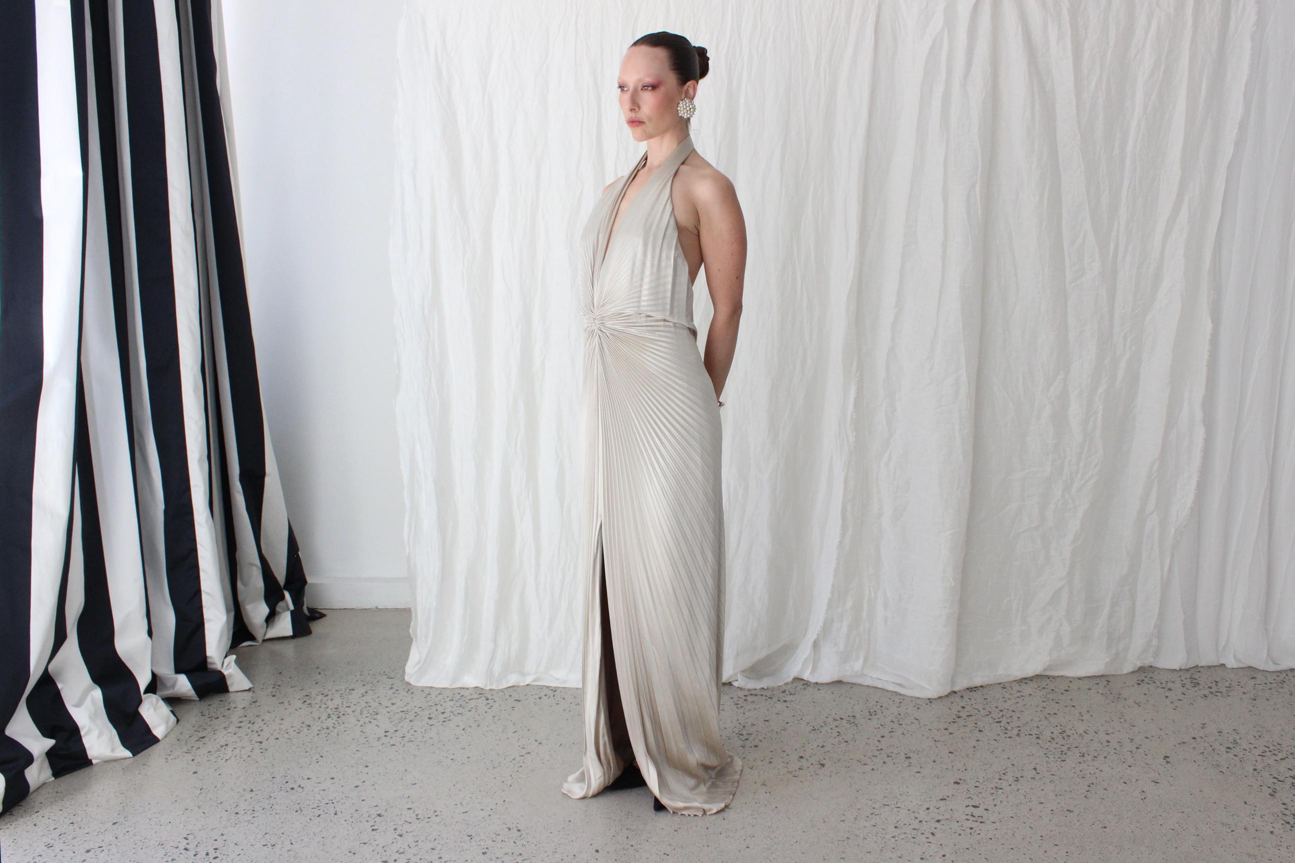 00s Does 70s Oyster Pleated Disco Plunge Halter Gown