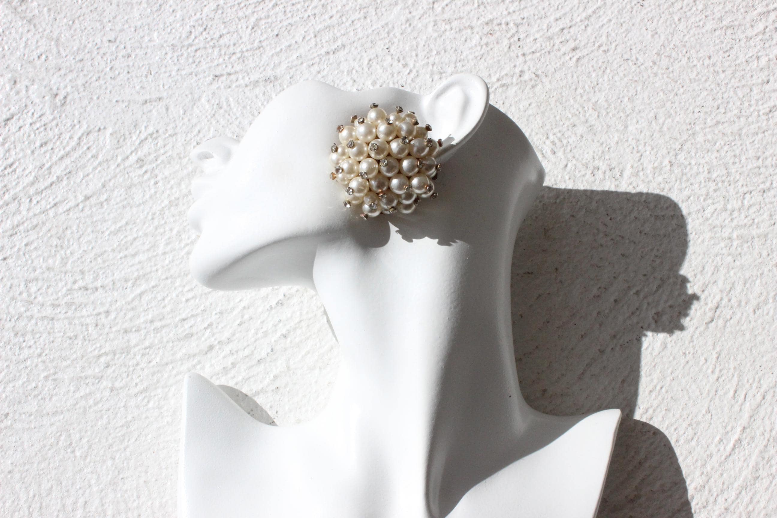 Glam 60s Pearl Cluster Clip Ons