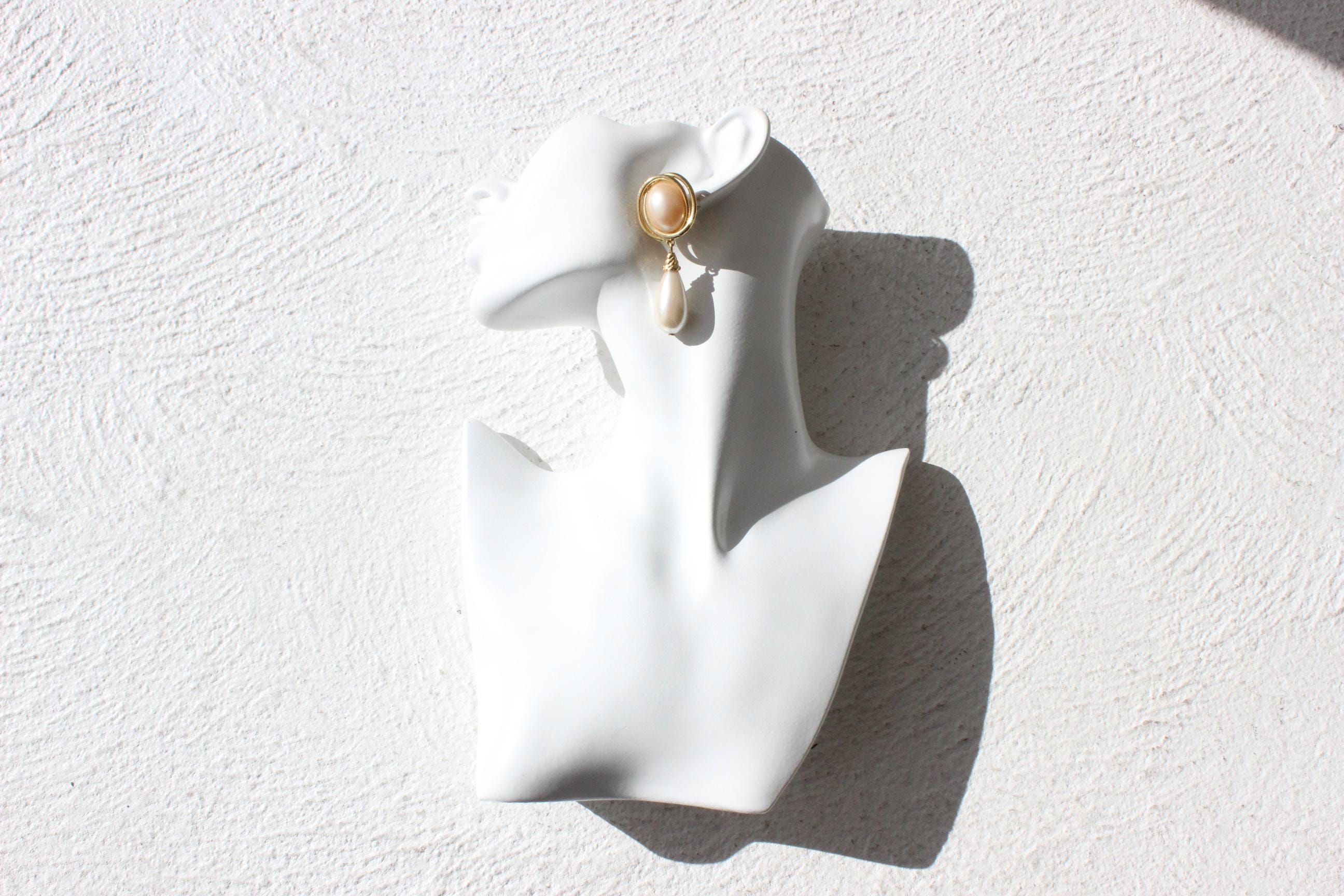 80s Baroque Gold & Champagne Pearl Clip Ons