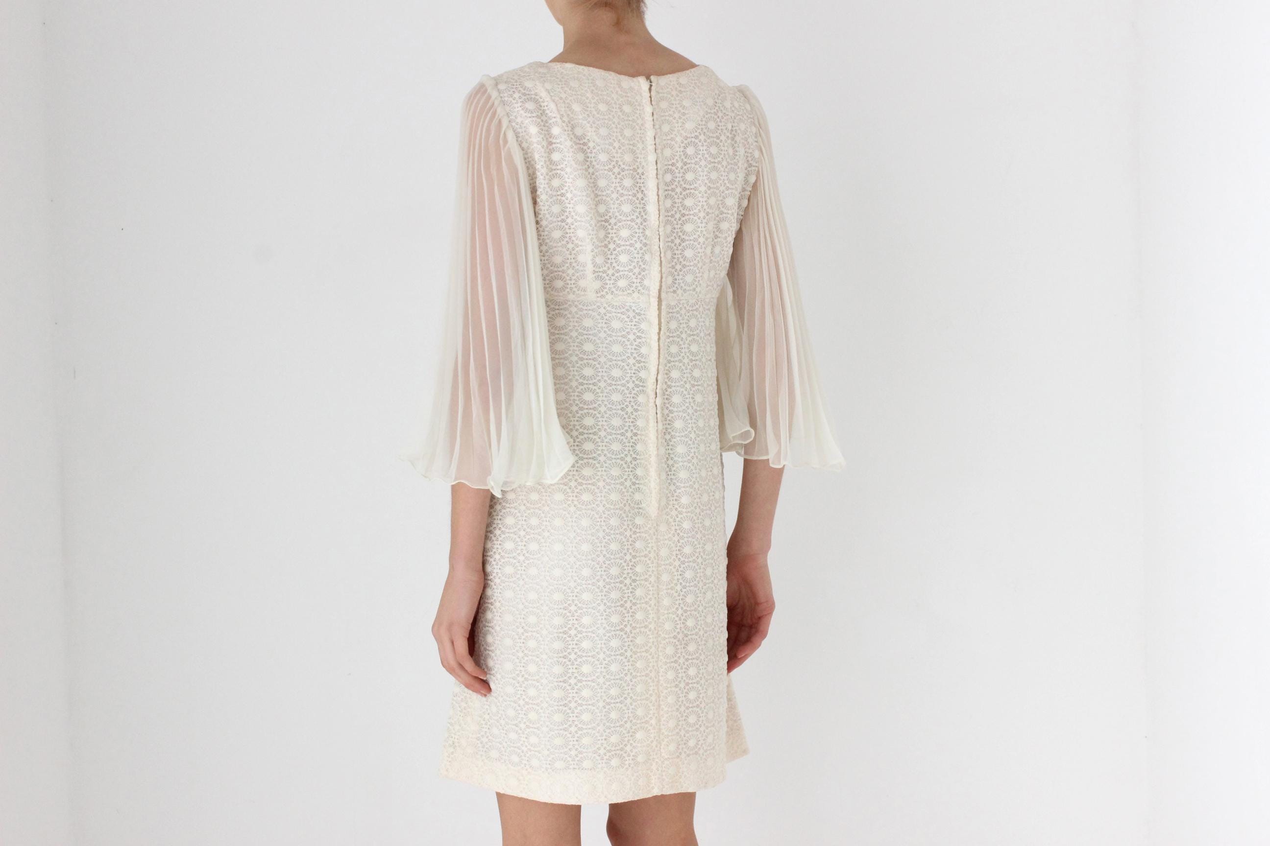 Dreamy 60s Cream Cotton Shift w/ Pleated Wing Sleeves