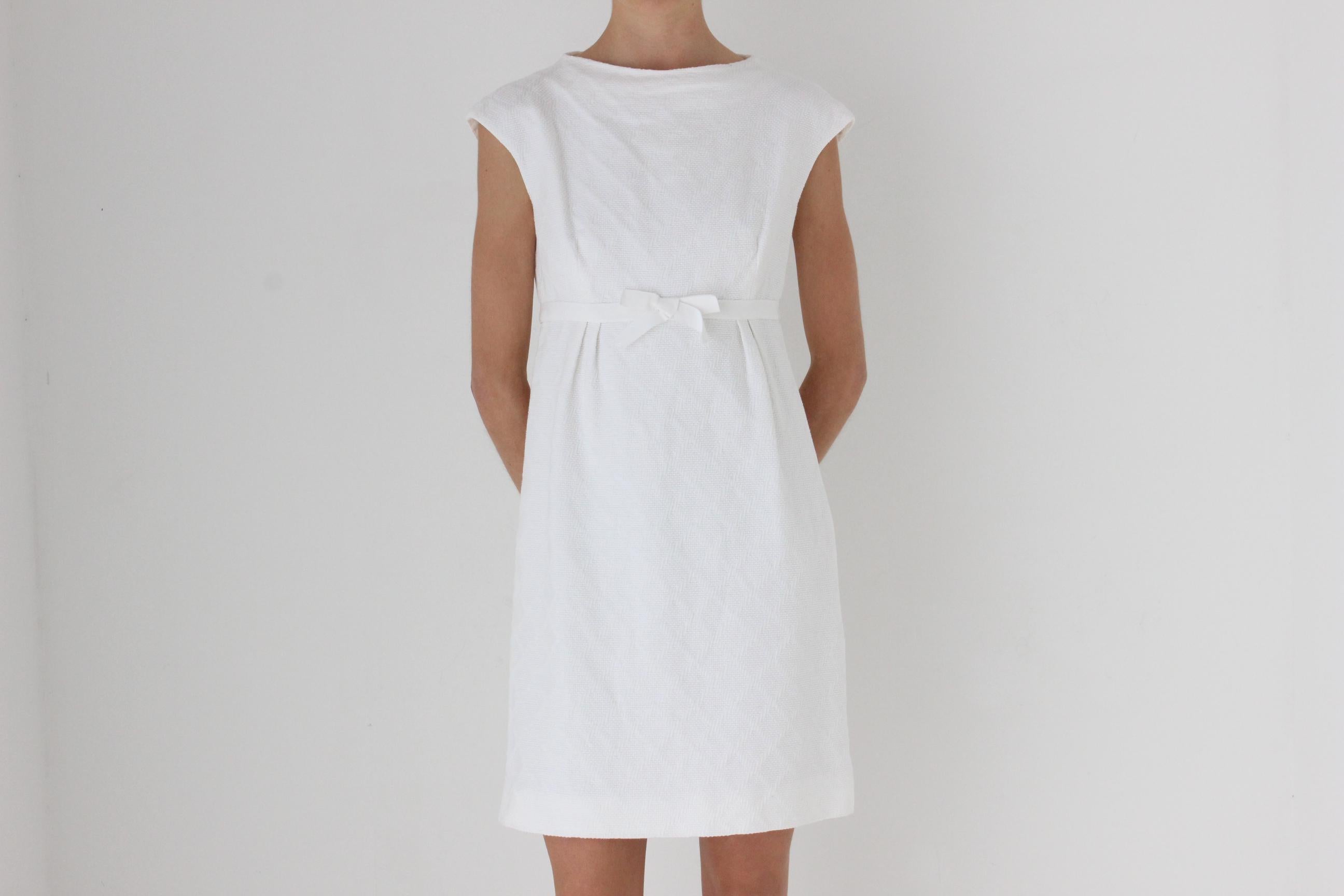 90s Bill Blass Textured Cotton Shift Dress w/ Bow
