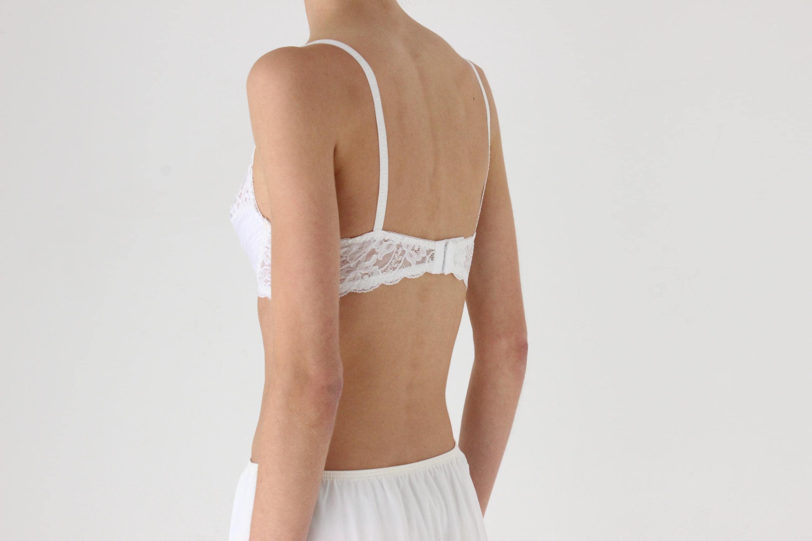 Vintage 80s Ivory Lace & Bow Bra Bridal Lingerie