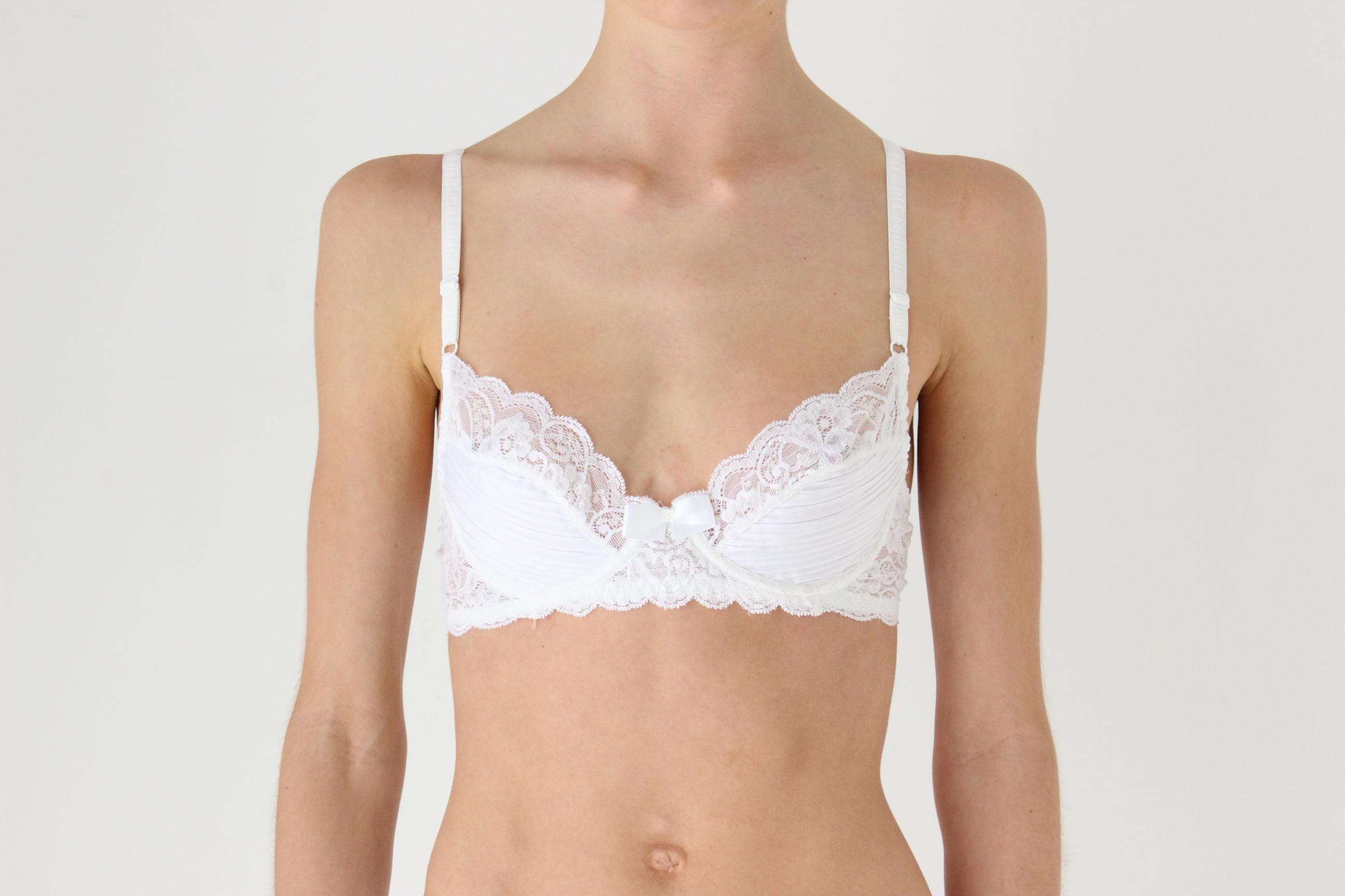 Vintage 80s Ivory Lace & Bow Bra Bridal Lingerie