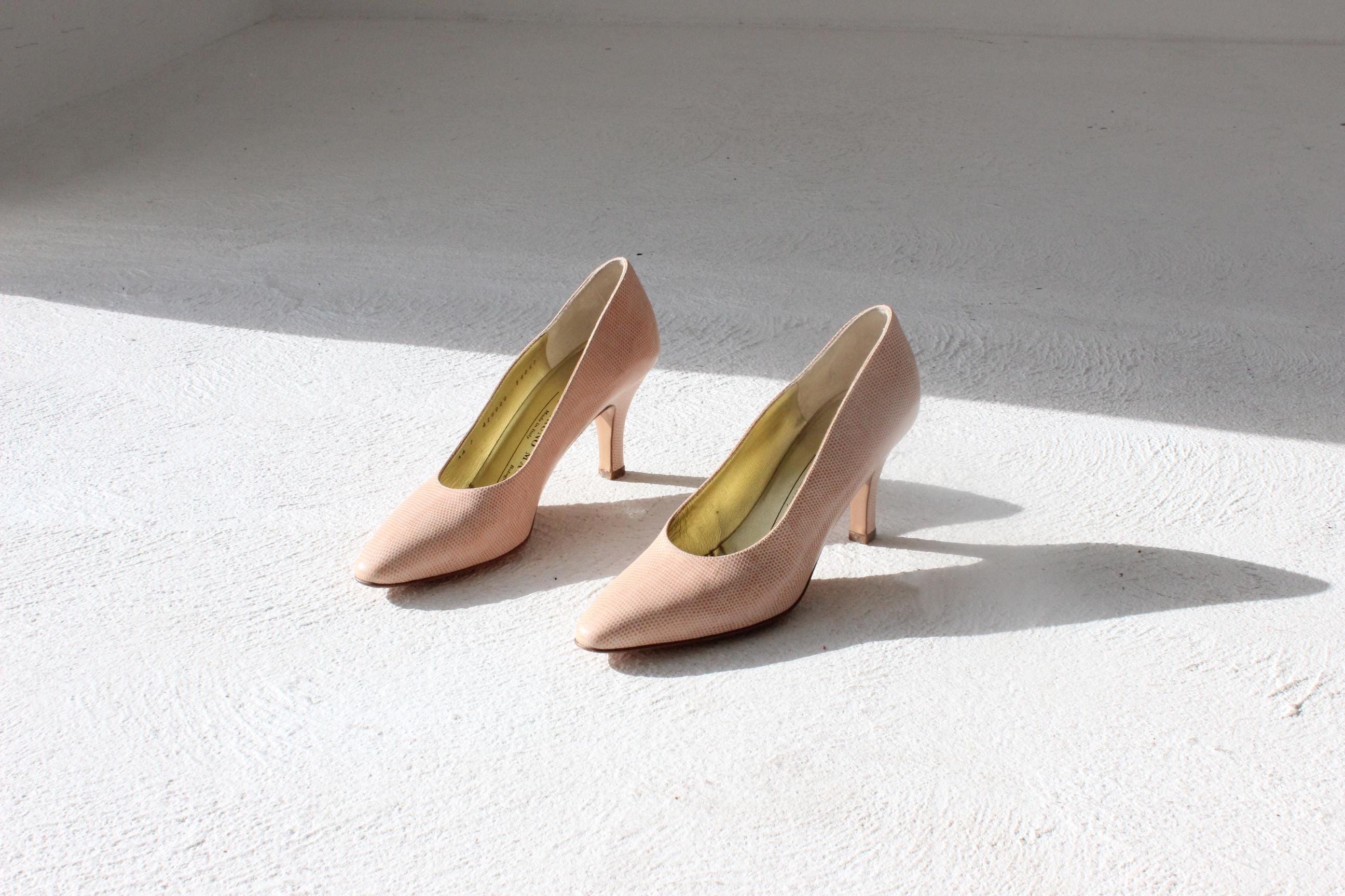 80s Bruno Magli Pink Lizard Leather Pumps ~ Euro 37
