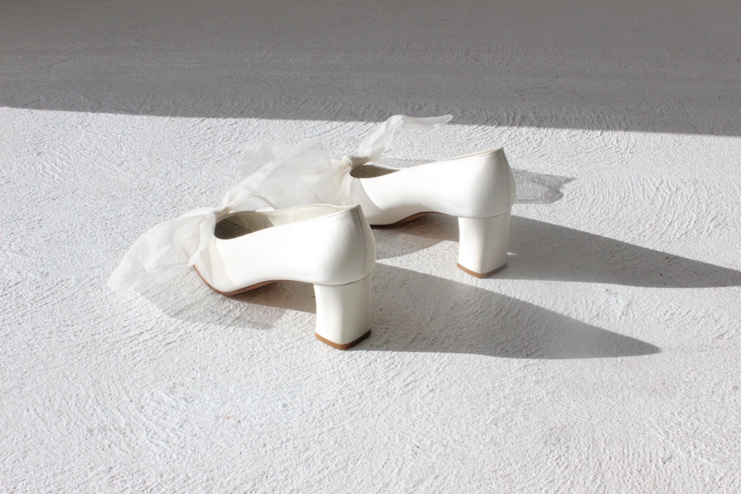 90s Stuart Weitzman Satin Heels w/ Organza Bows - Euro 37.5