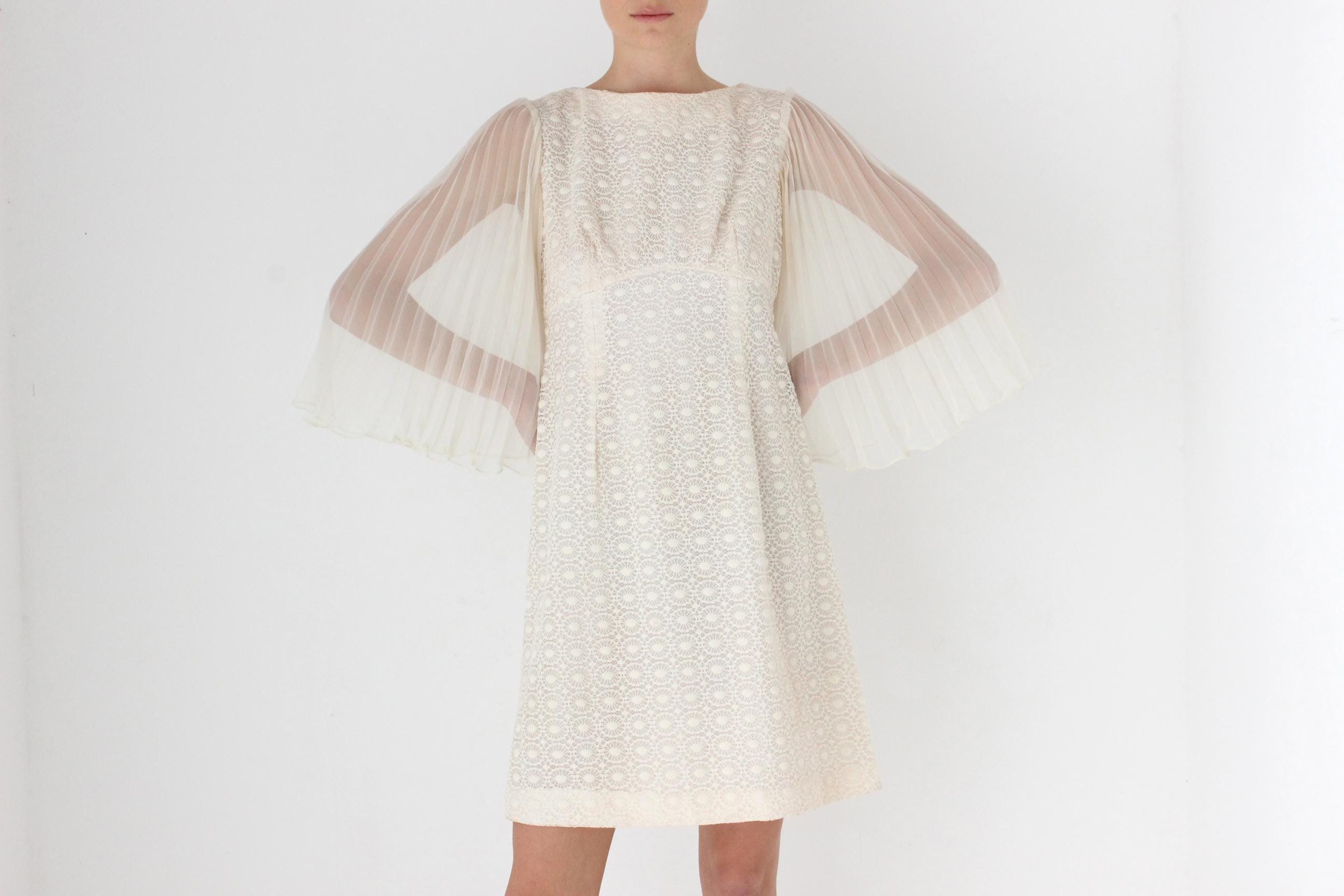 Dreamy 60s Cream Cotton Shift w/ Pleated Wing Sleeves