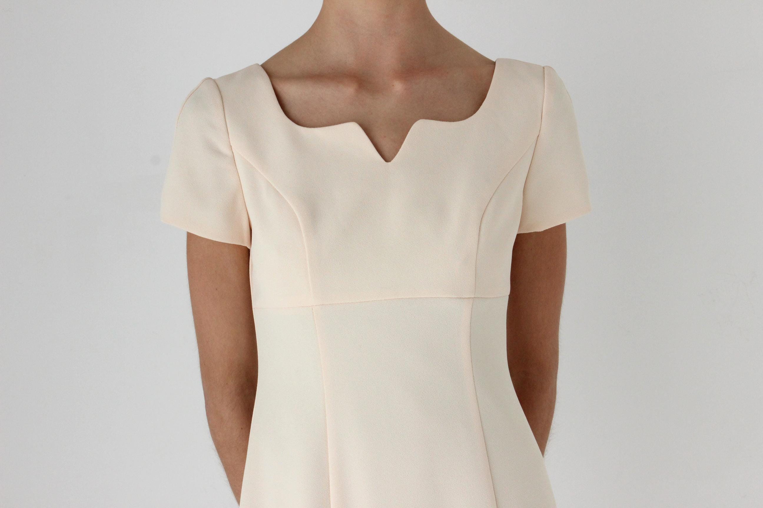90s Cream Crepe Mini