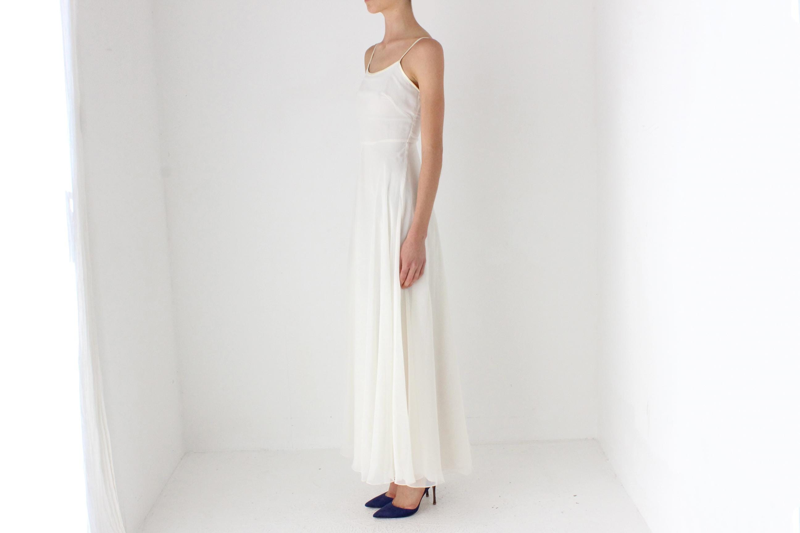 Romantic 70s Simple Chiffon Slip-Style Wedding Dress