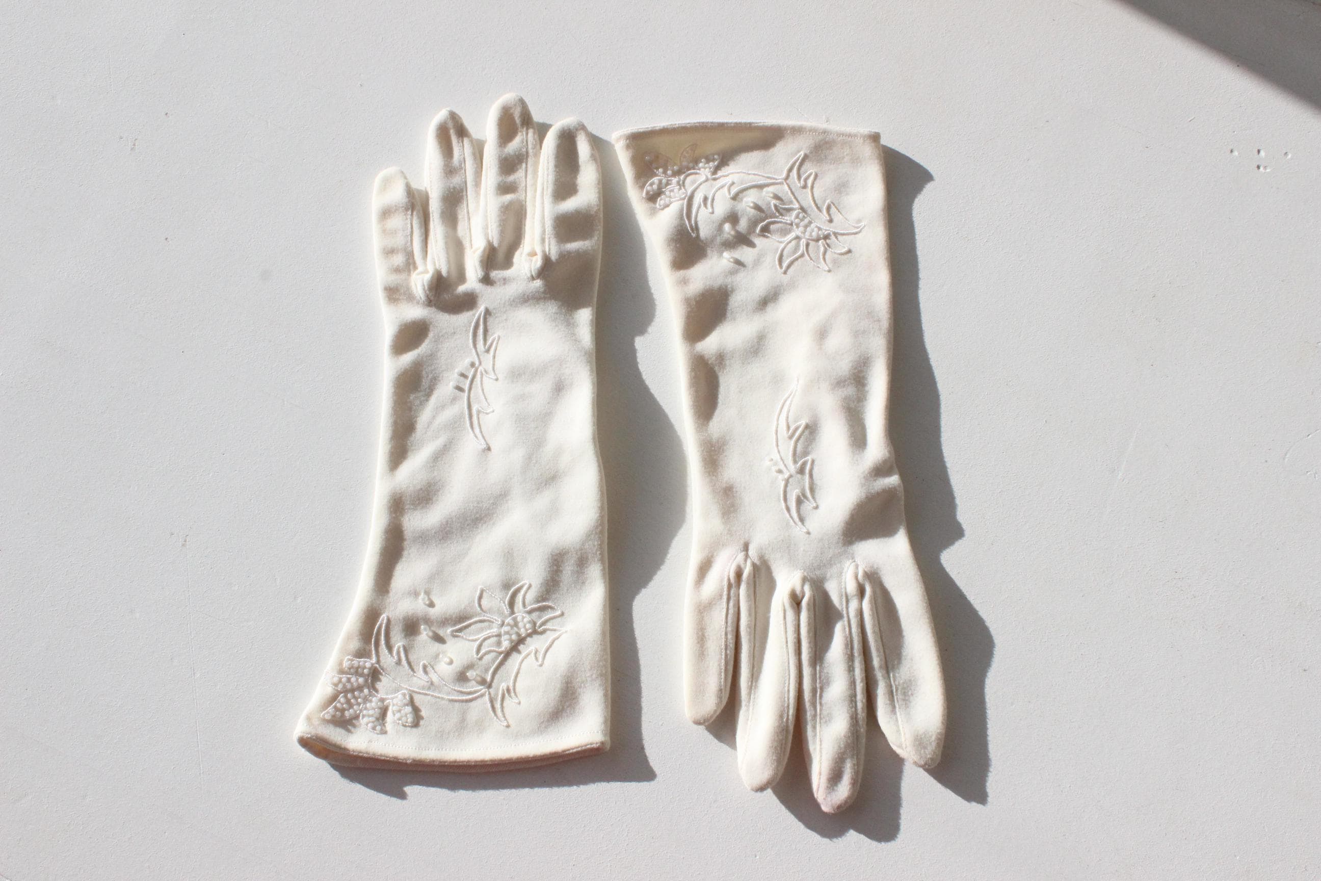 80s Glass Bead Stretch Nylon Bridal Gloves