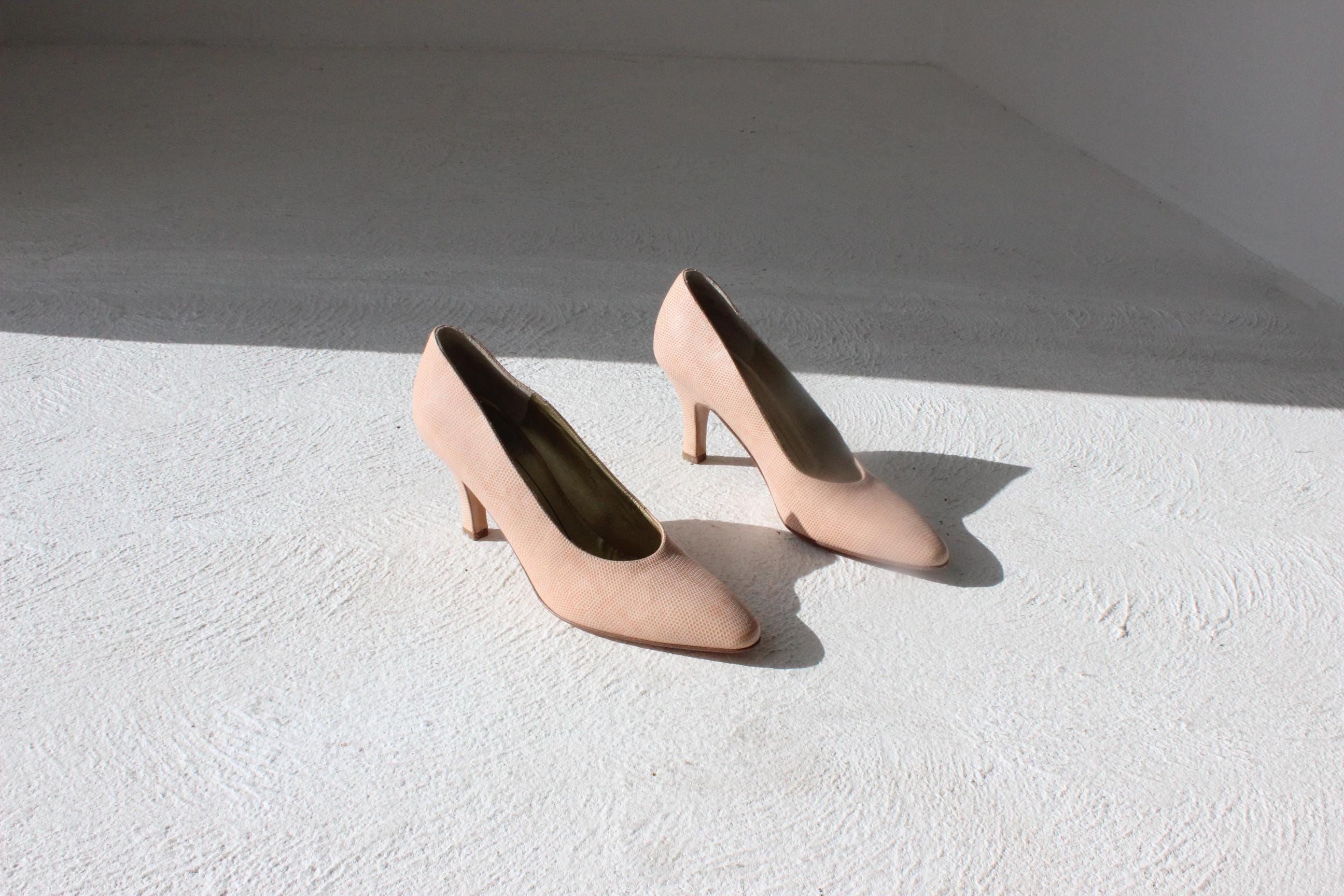 80s Bruno Magli Pink Lizard Leather Pumps ~ Euro 37