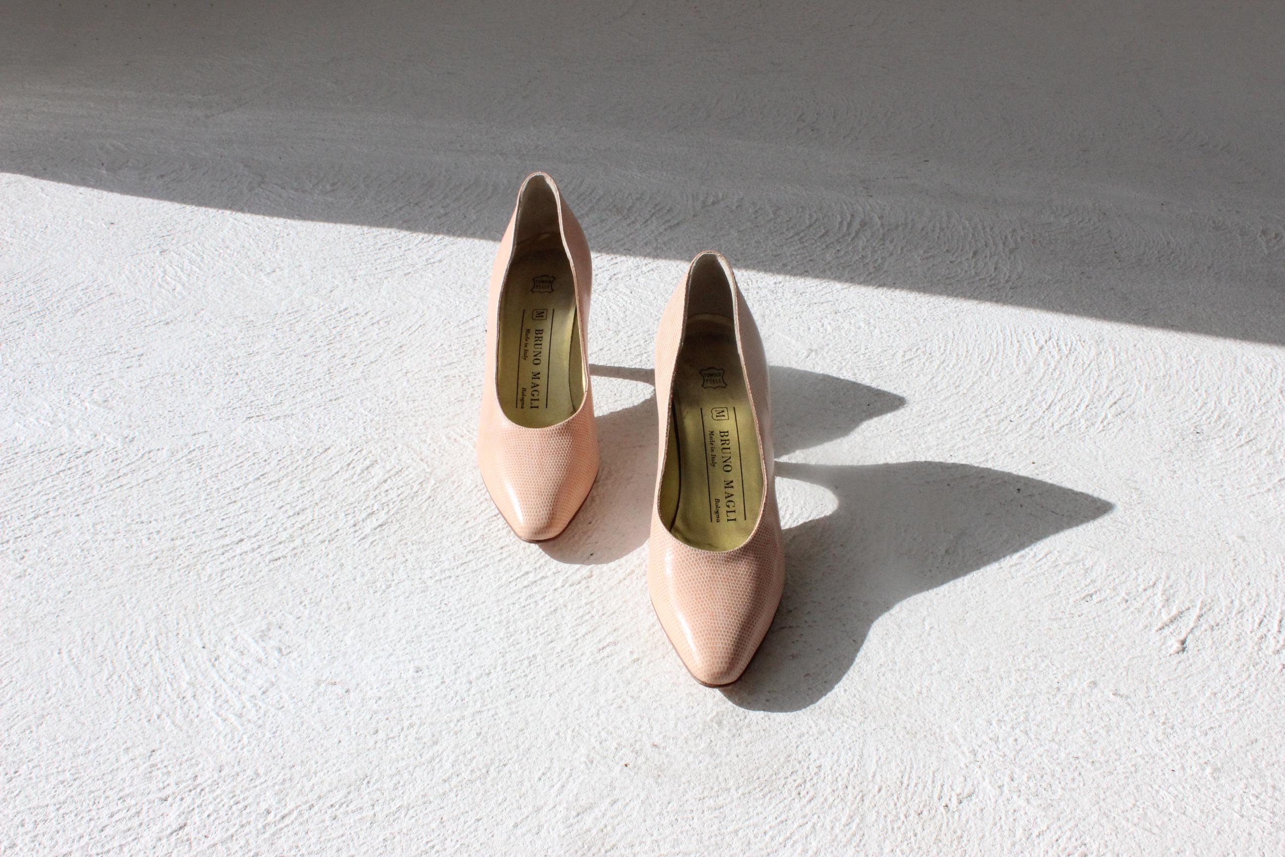 80s Bruno Magli Pink Lizard Leather Pumps ~ Euro 37