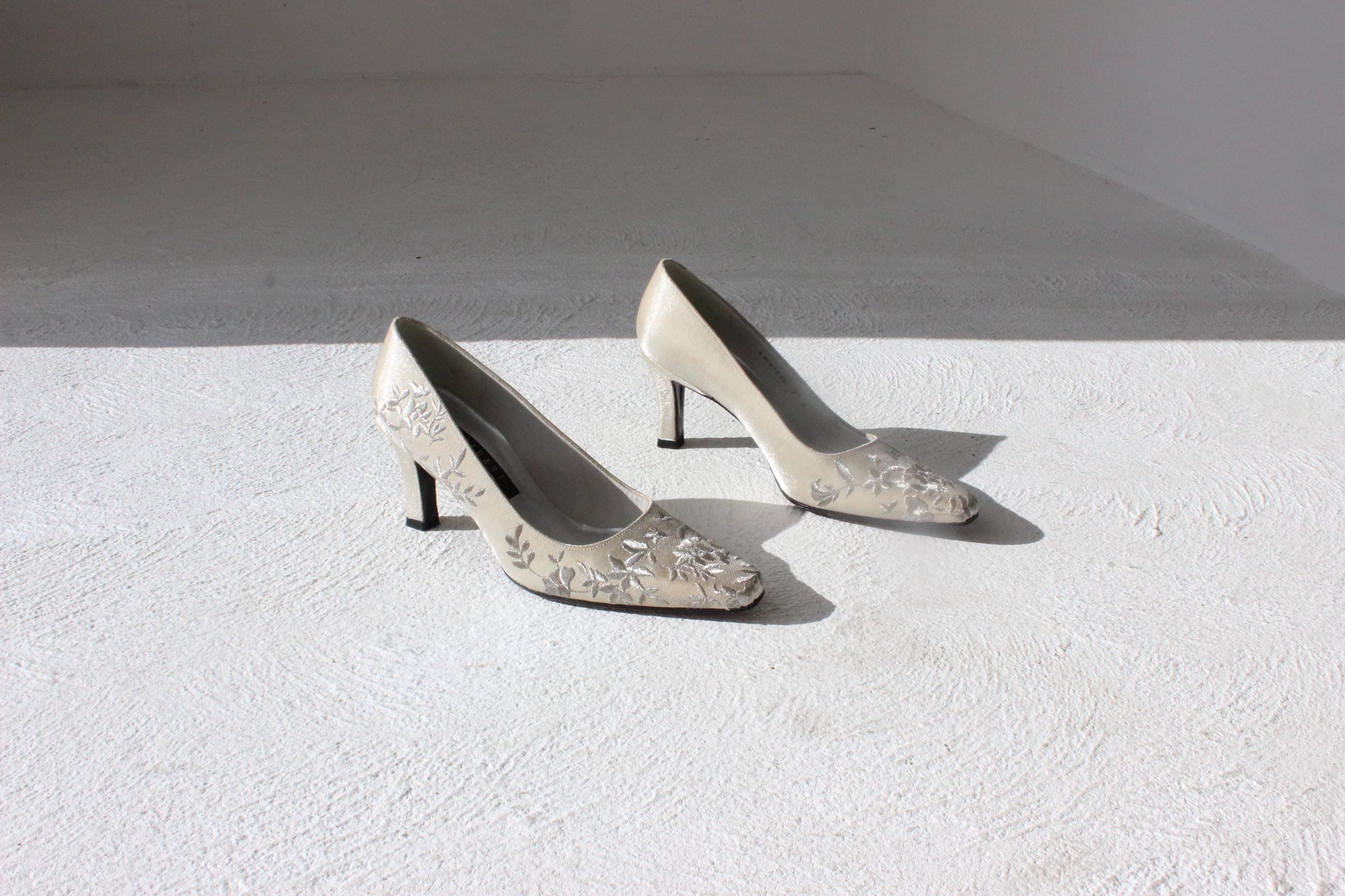 90s Stuart Weitzman Embroidered Oyster Heels - Euro 37