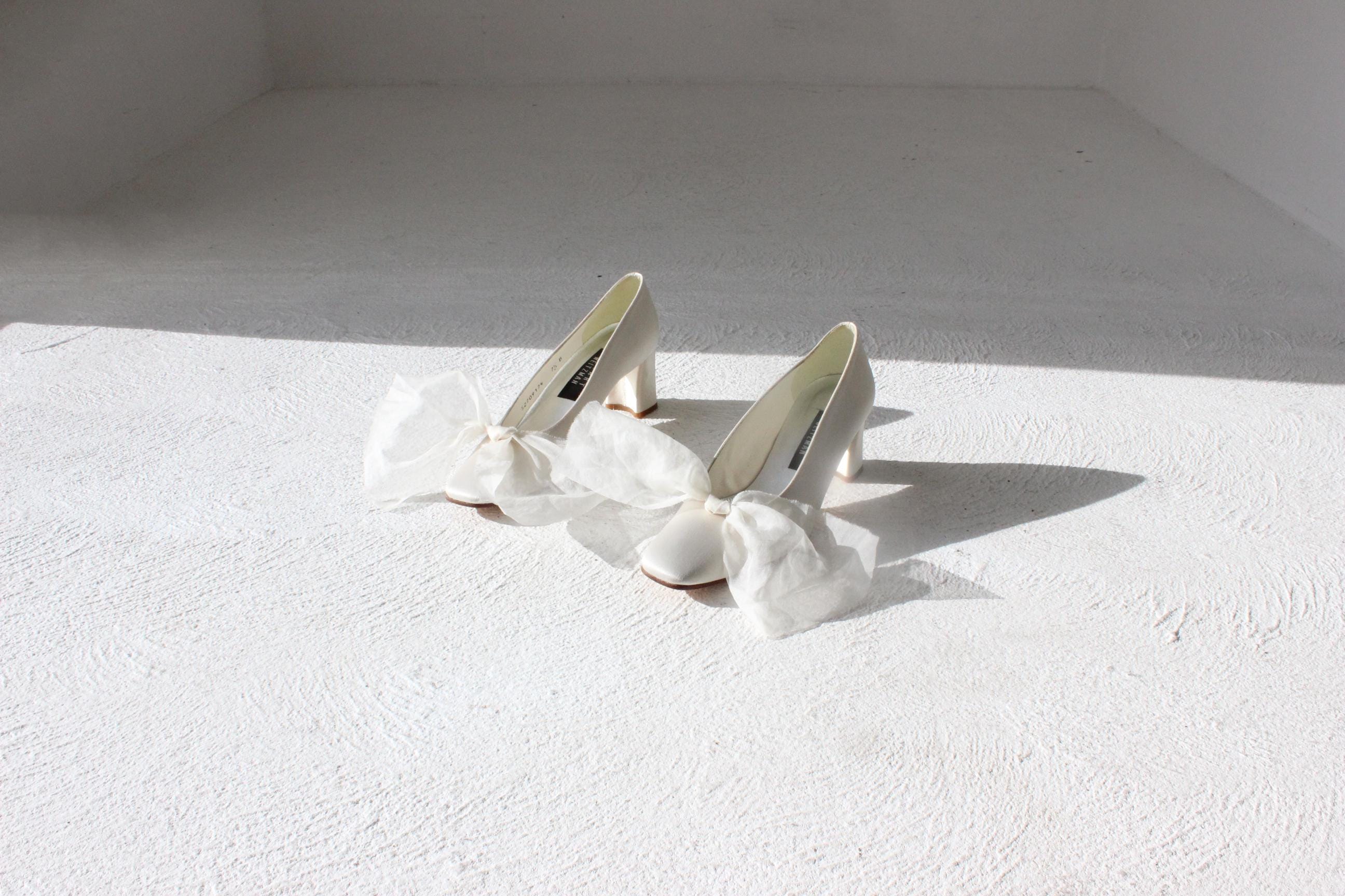 90s Stuart Weitzman Satin Heels w/ Organza Bows - Euro 37.5