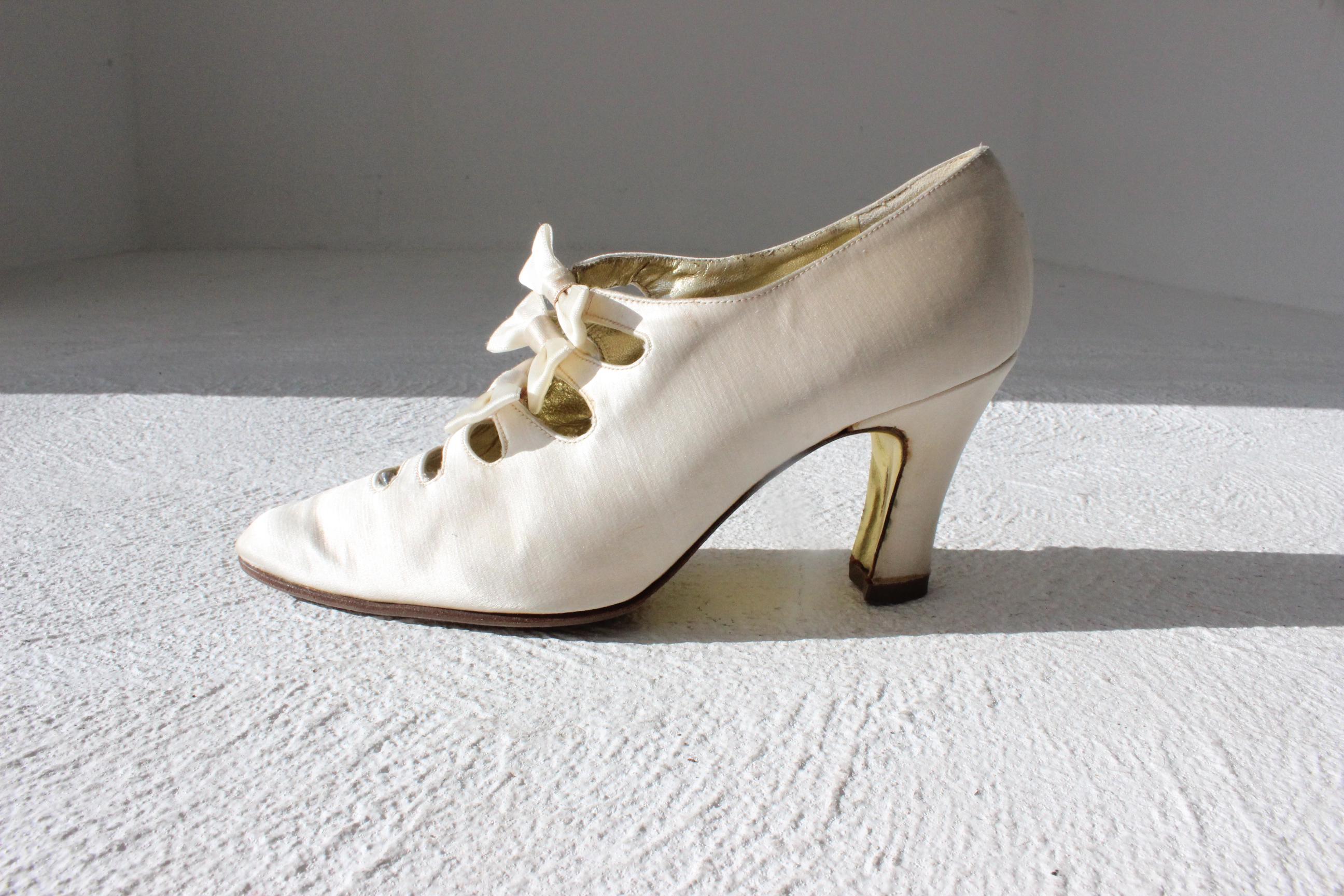 60s Philippe Model Paris Edwardian Silk Courtier Bridal Heels ~ Euro 36
