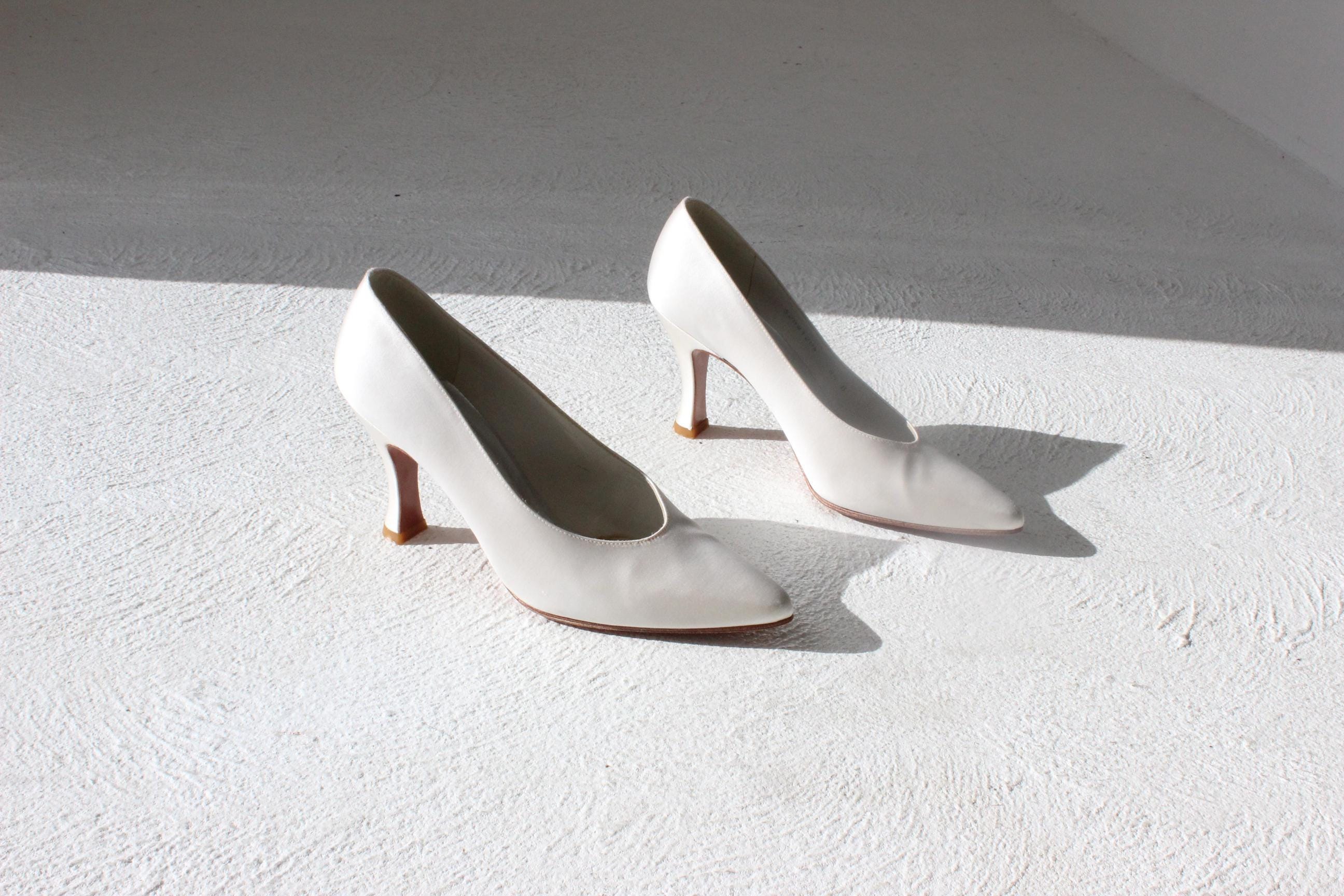 1990s Stuart Weitzman White Satin Bridal Pumps - Euro 38.5