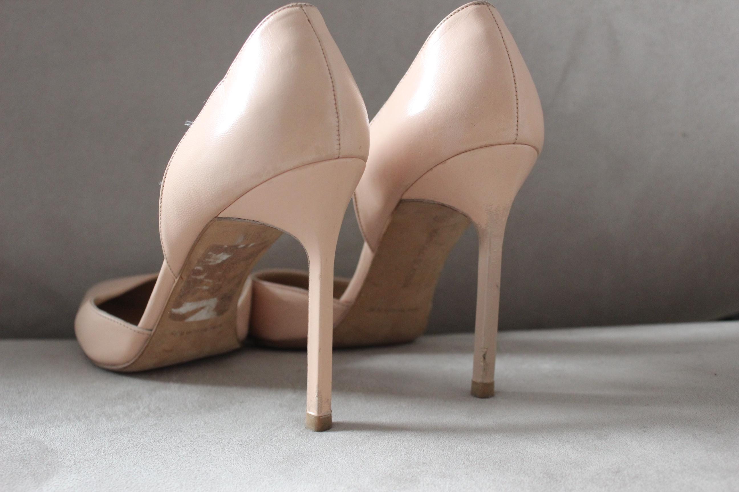 2000s MANOLO BLAHNIK Blush Pink Leather Stilettos ~ Euro 39